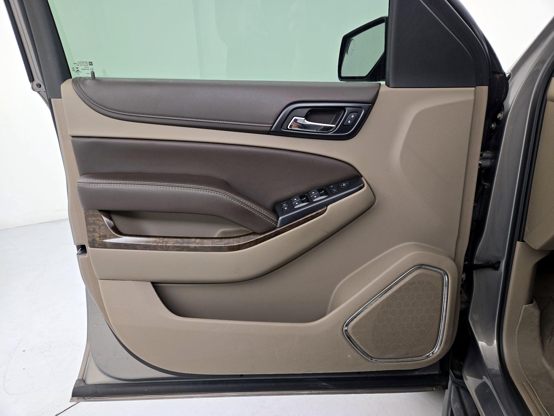 Thumbnail: 2018 Chevrolet Tahoe - 12
