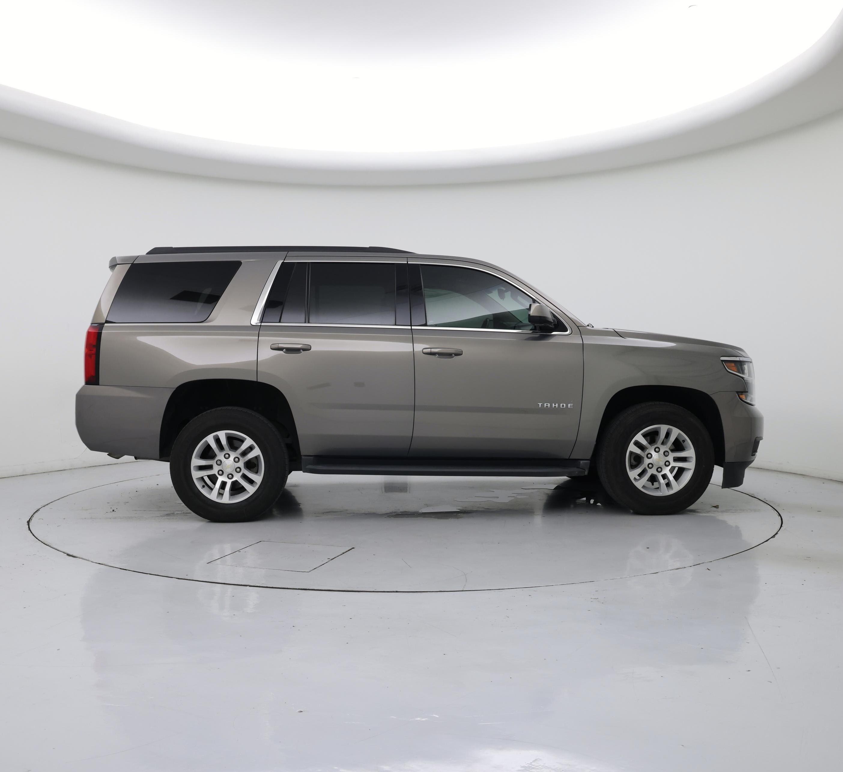Thumbnail: 2018 Chevrolet Tahoe - 7