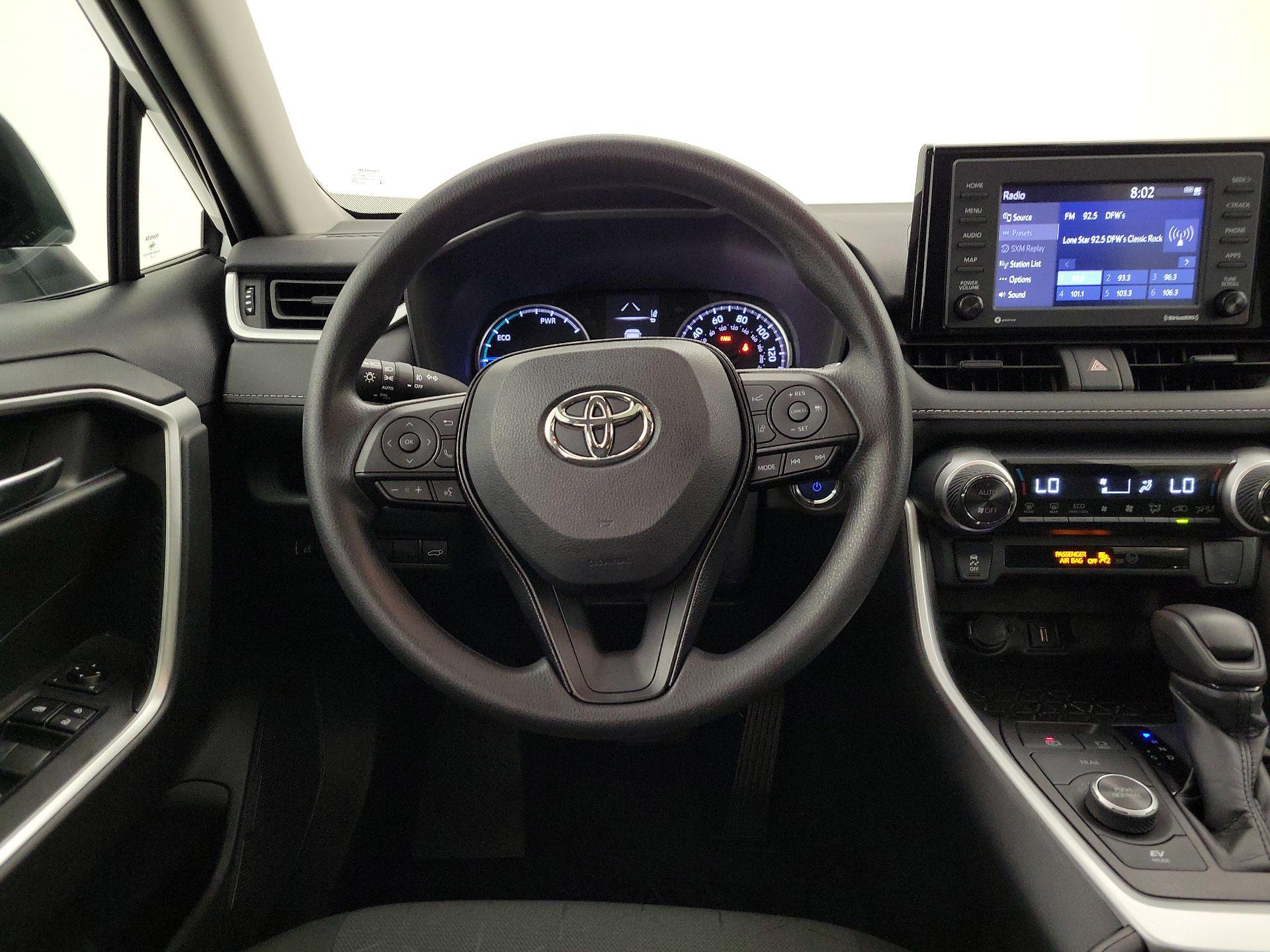 Thumbnail: 2021 Toyota RAV4 - 10