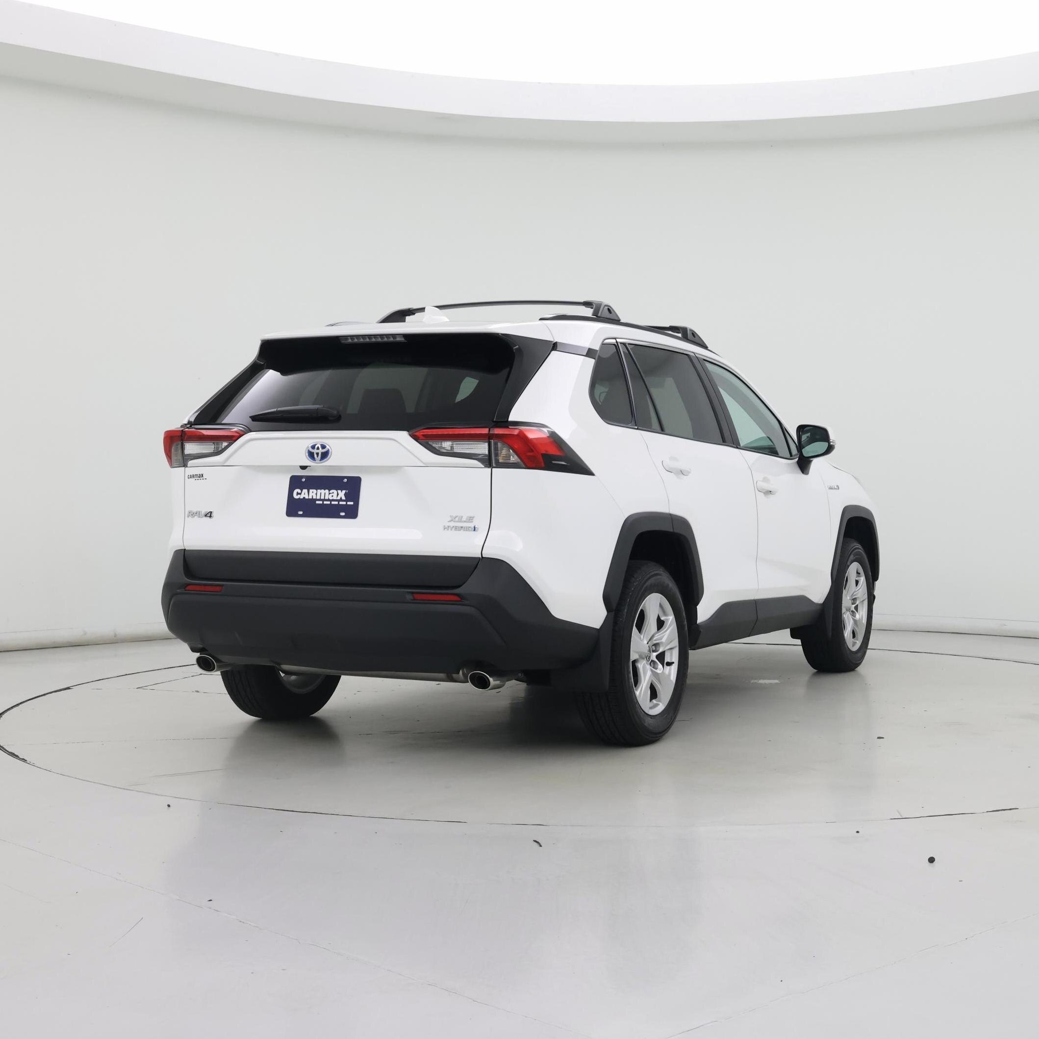 Thumbnail: 2021 Toyota RAV4 - 8