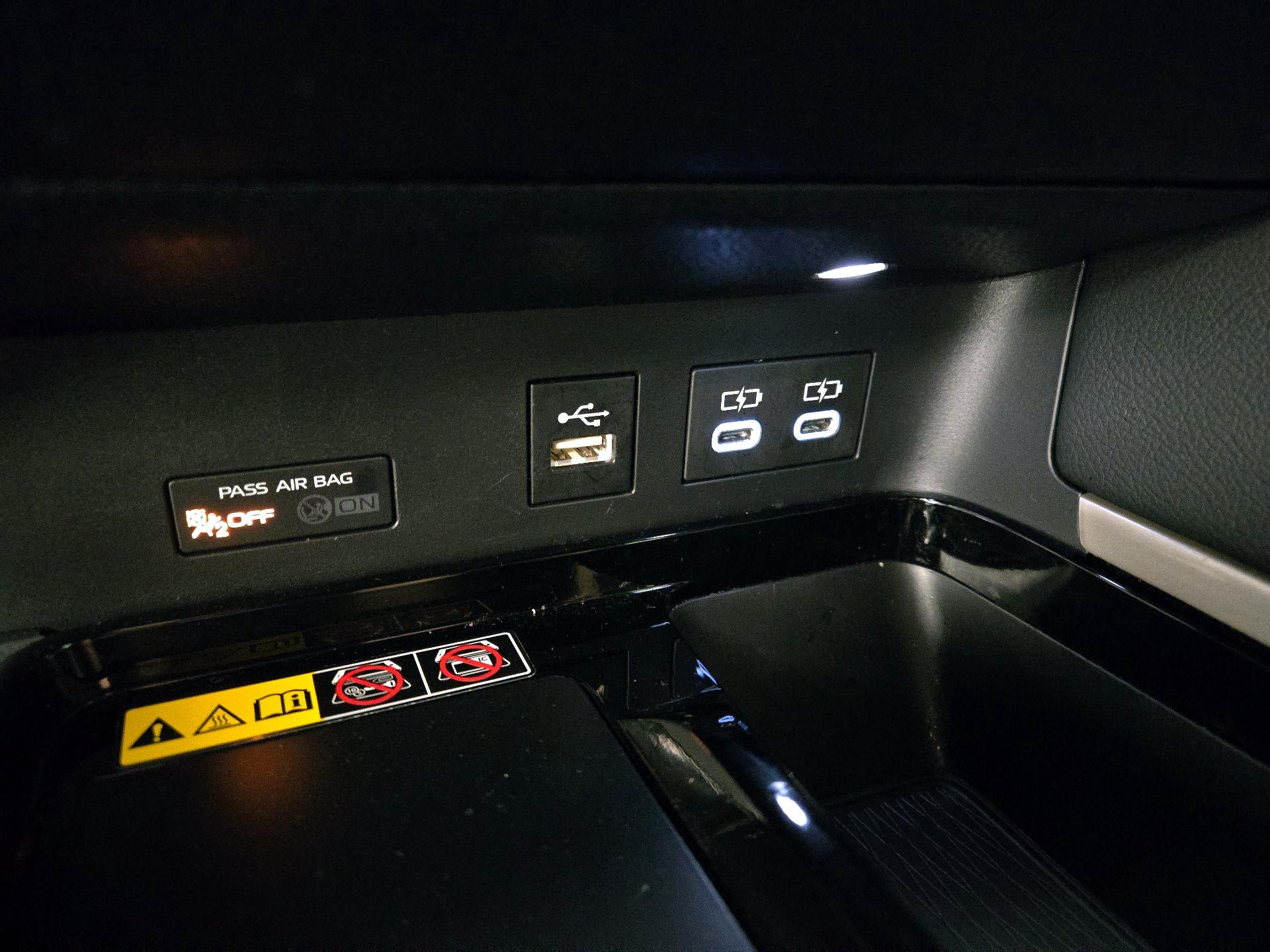 Thumbnail: 2025 Toyota Camry - 19