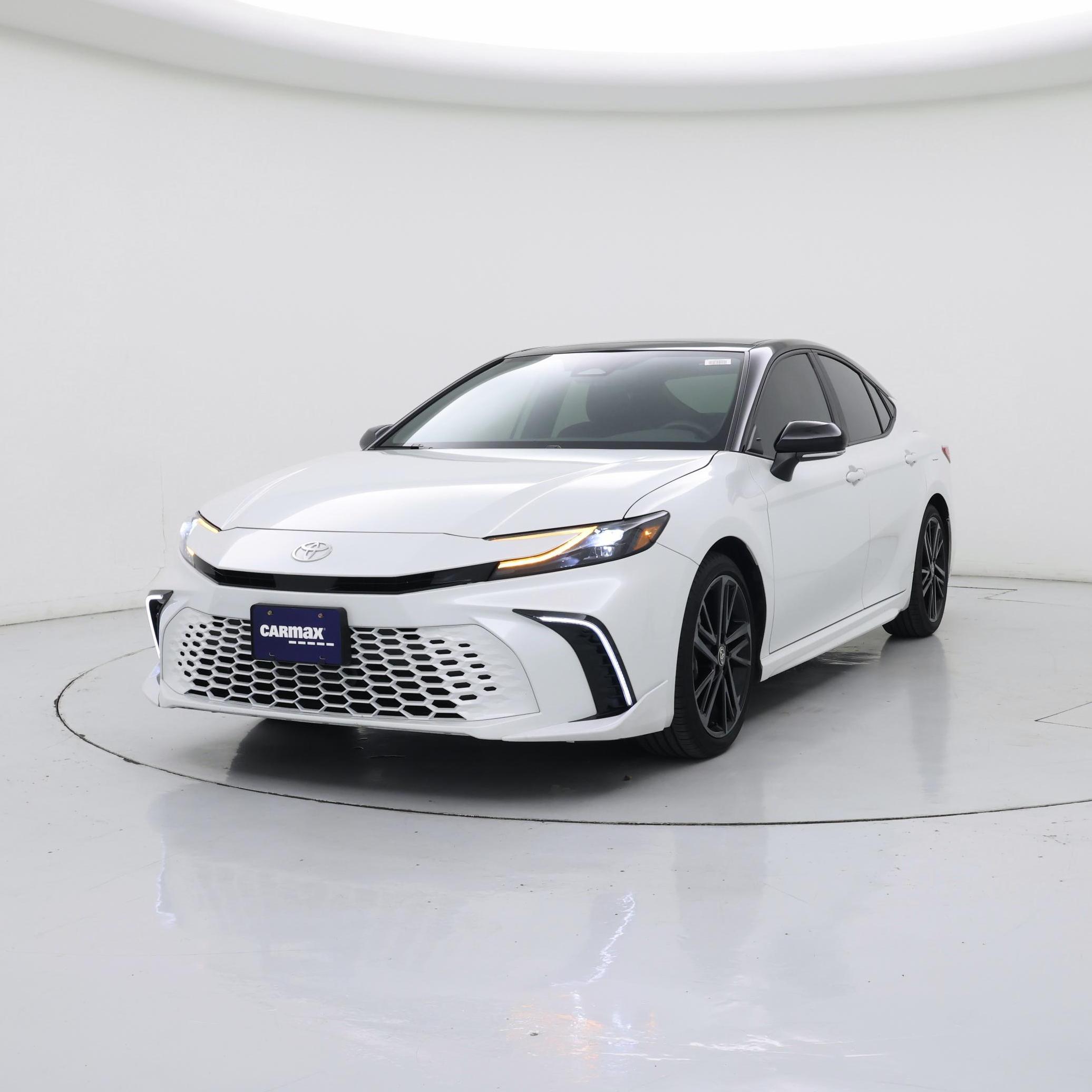 Thumbnail: 2025 Toyota Camry - 4