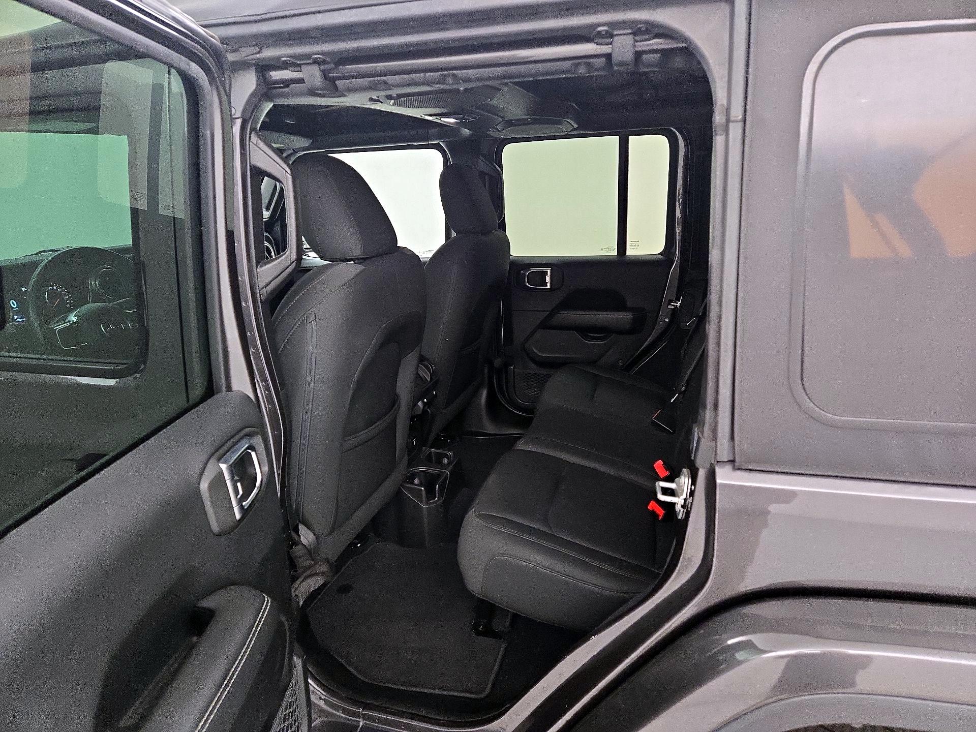 Thumbnail: 2018 Jeep Wrangler - 20
