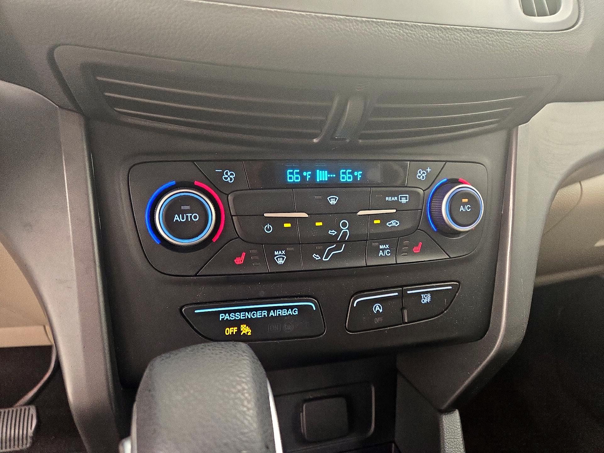 Thumbnail: 2018 Ford Escape - 16