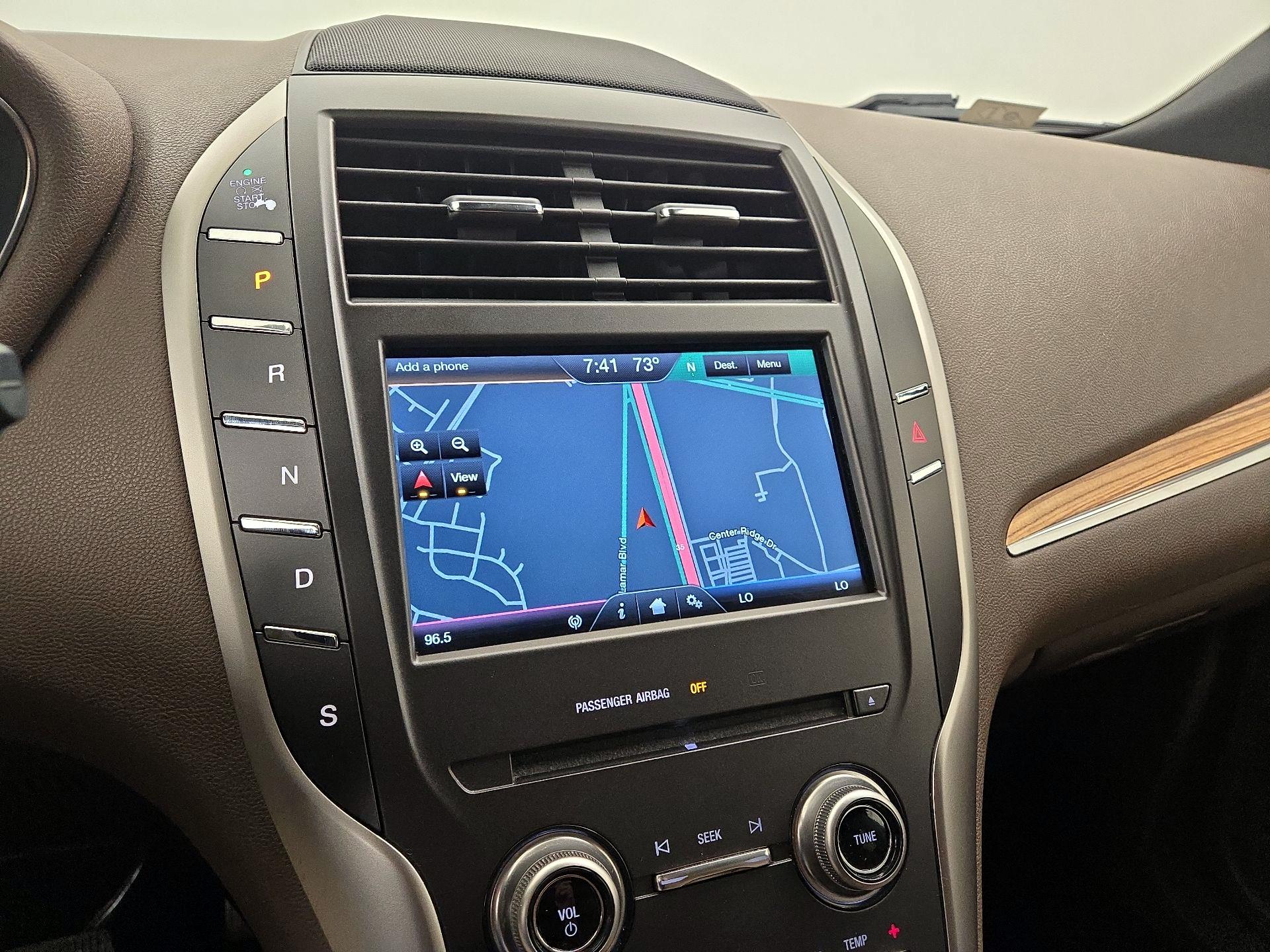 Thumbnail: 2015 Lincoln MKC - 14
