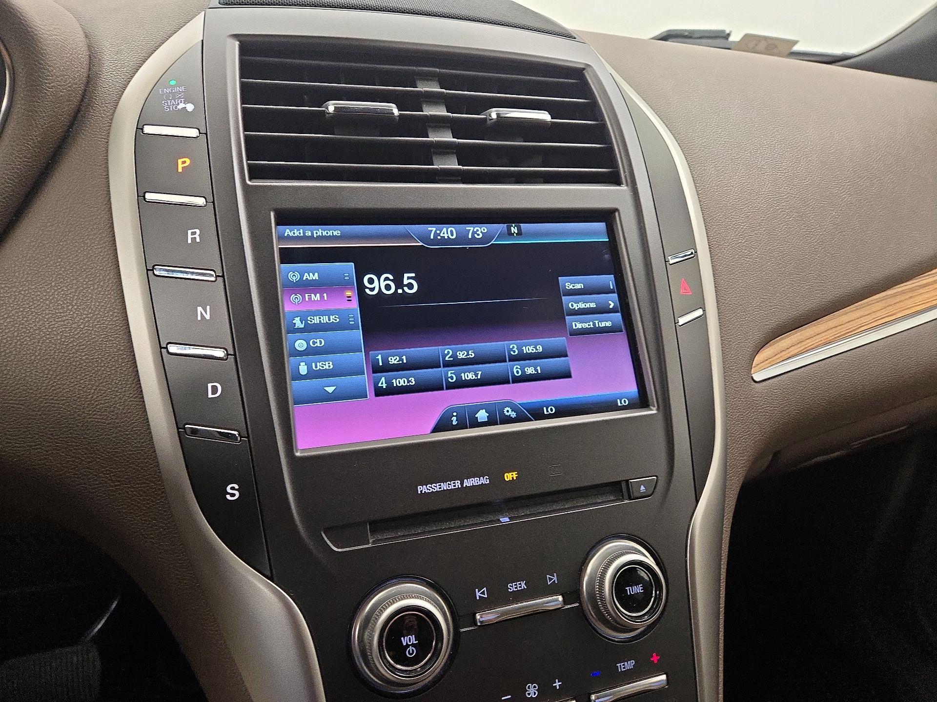 Thumbnail: 2015 Lincoln MKC - 16