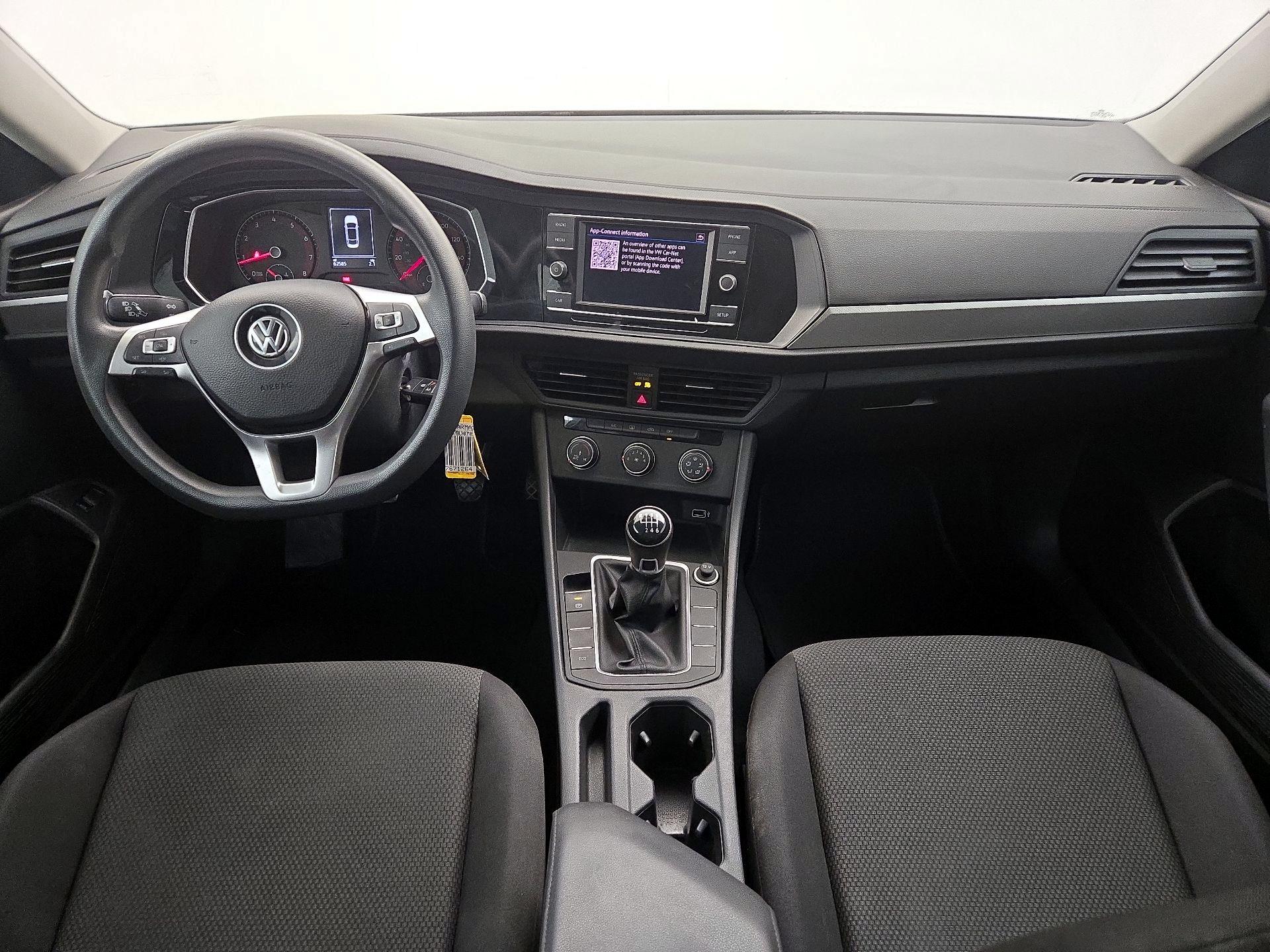 Thumbnail: 2019 Volkswagen Jetta - 9
