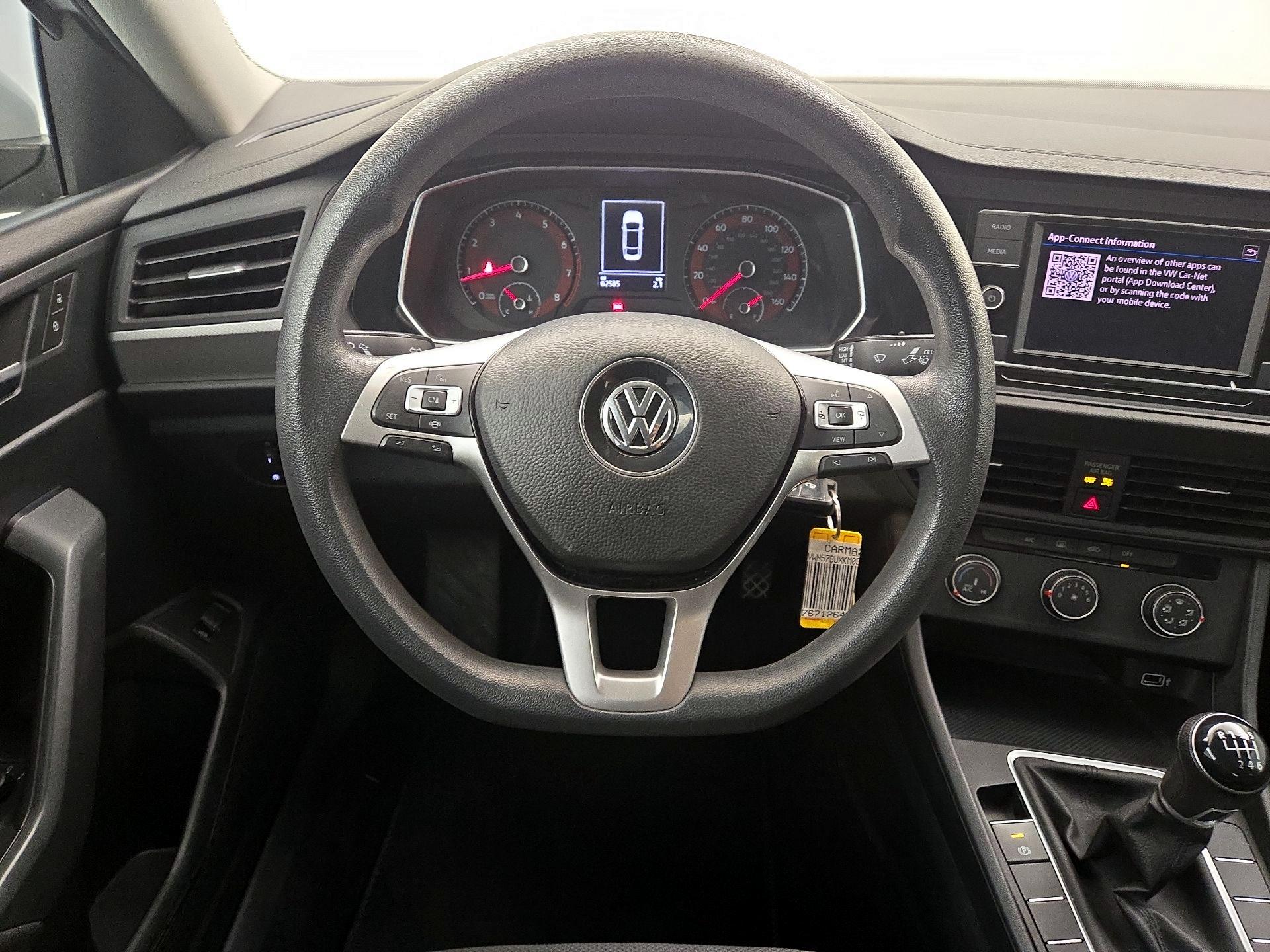Thumbnail: 2019 Volkswagen Jetta - 10
