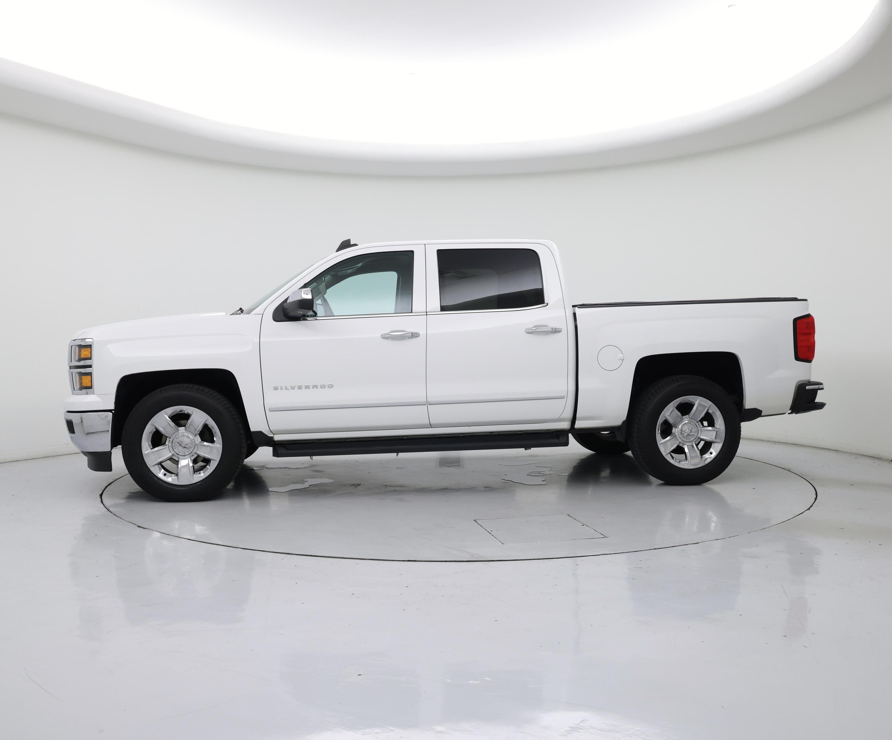 Thumbnail: 2015 Chevrolet Silverado 1500 - 3