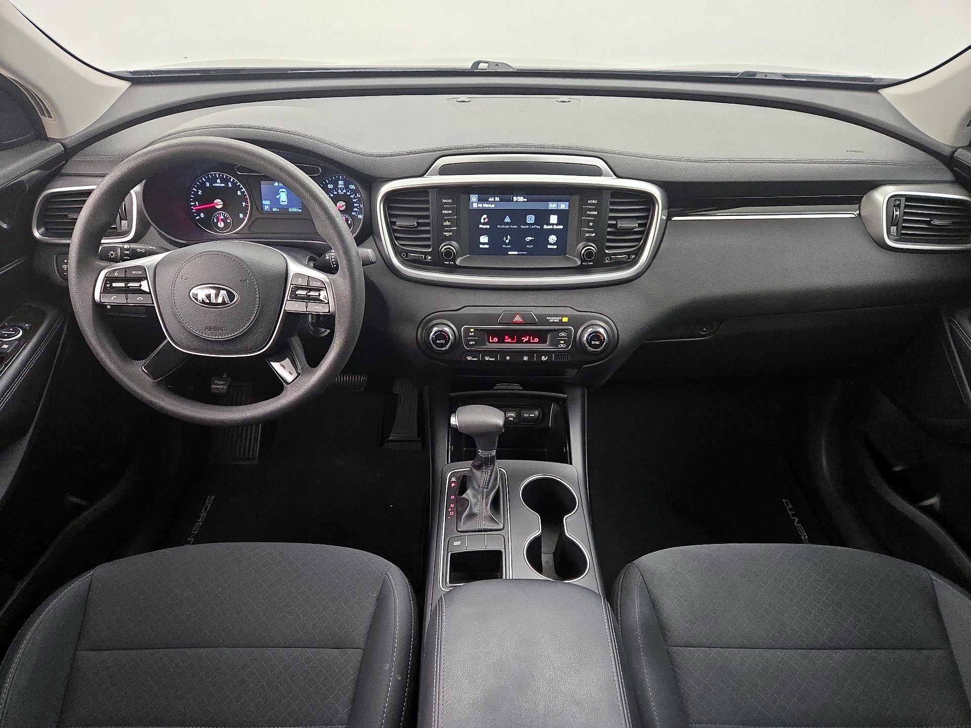 Thumbnail: 2019 Kia Sorento - 9