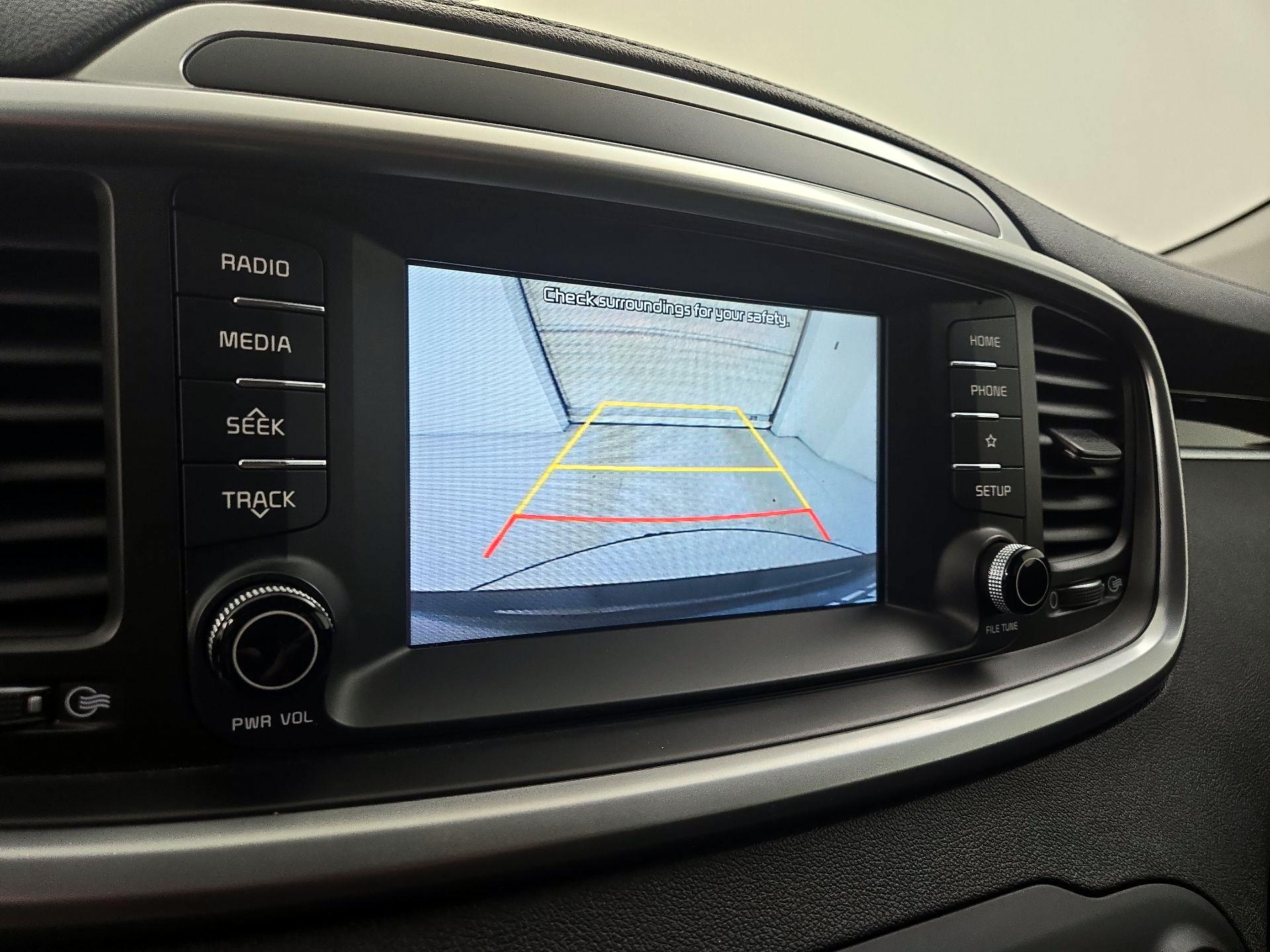 Thumbnail: 2019 Kia Sorento - 14