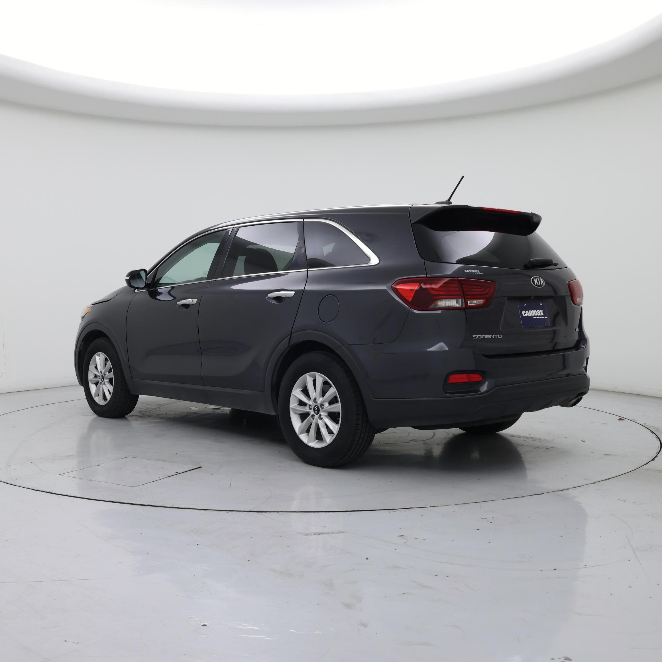 Thumbnail: 2019 Kia Sorento - 2
