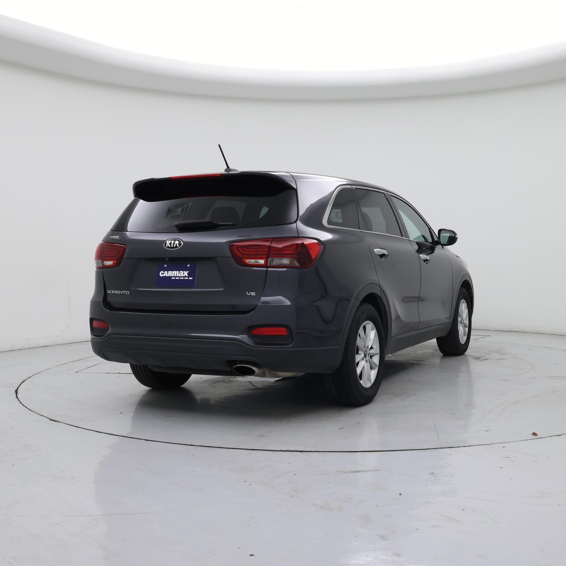 Thumbnail: 2019 Kia Sorento - 8