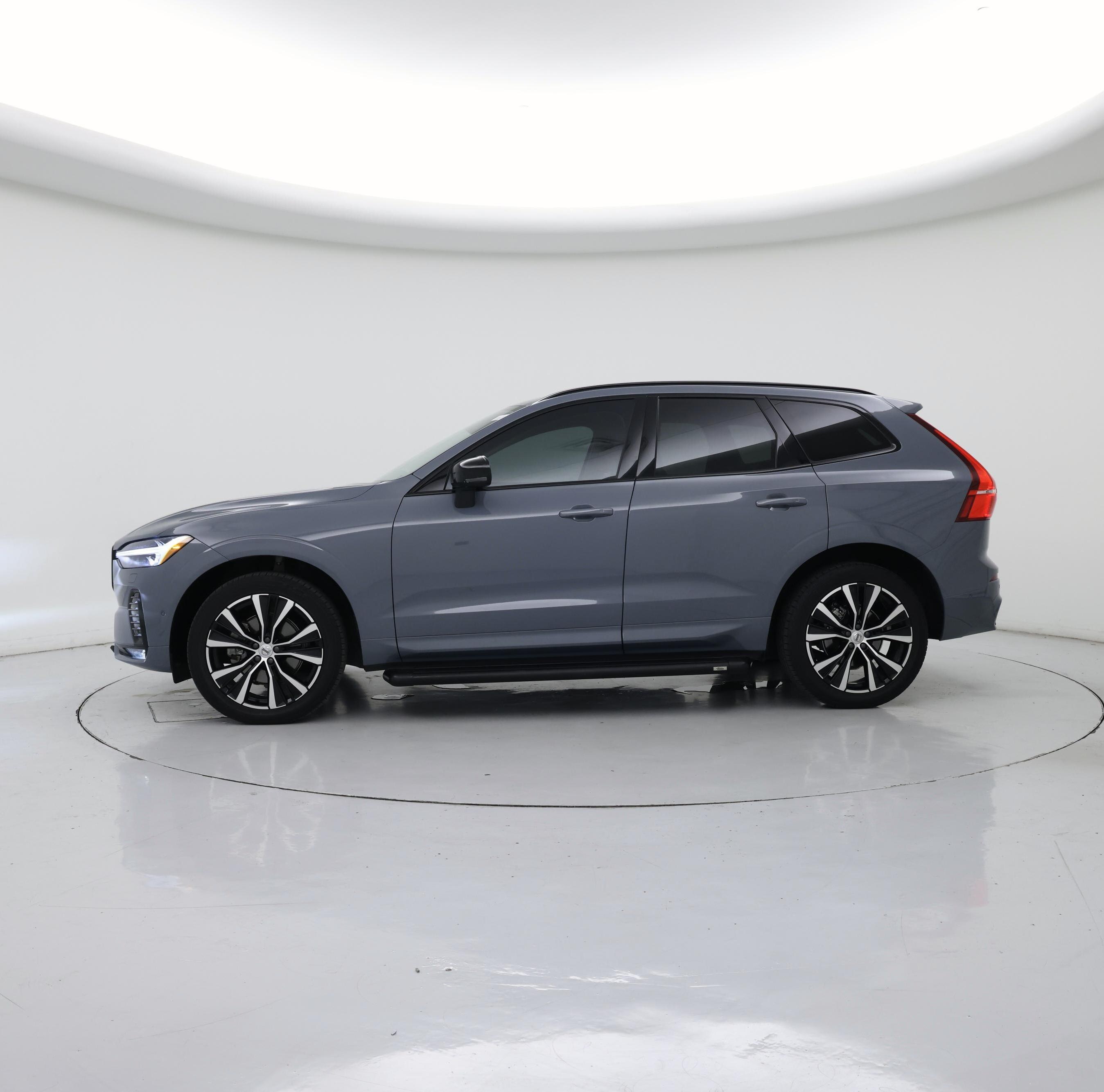 Thumbnail: 2024 Volvo XC60 - 3