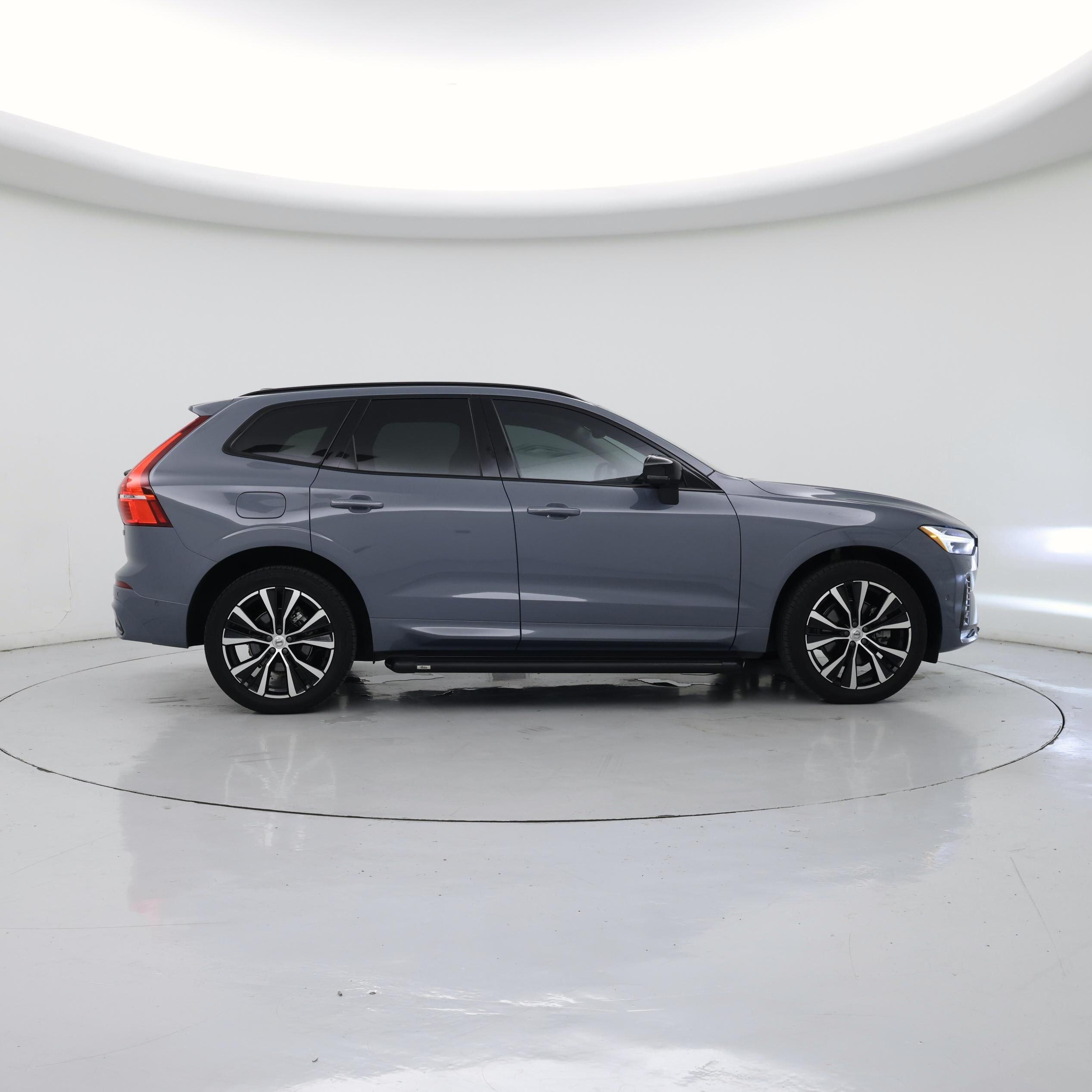 Thumbnail: 2024 Volvo XC60 - 7