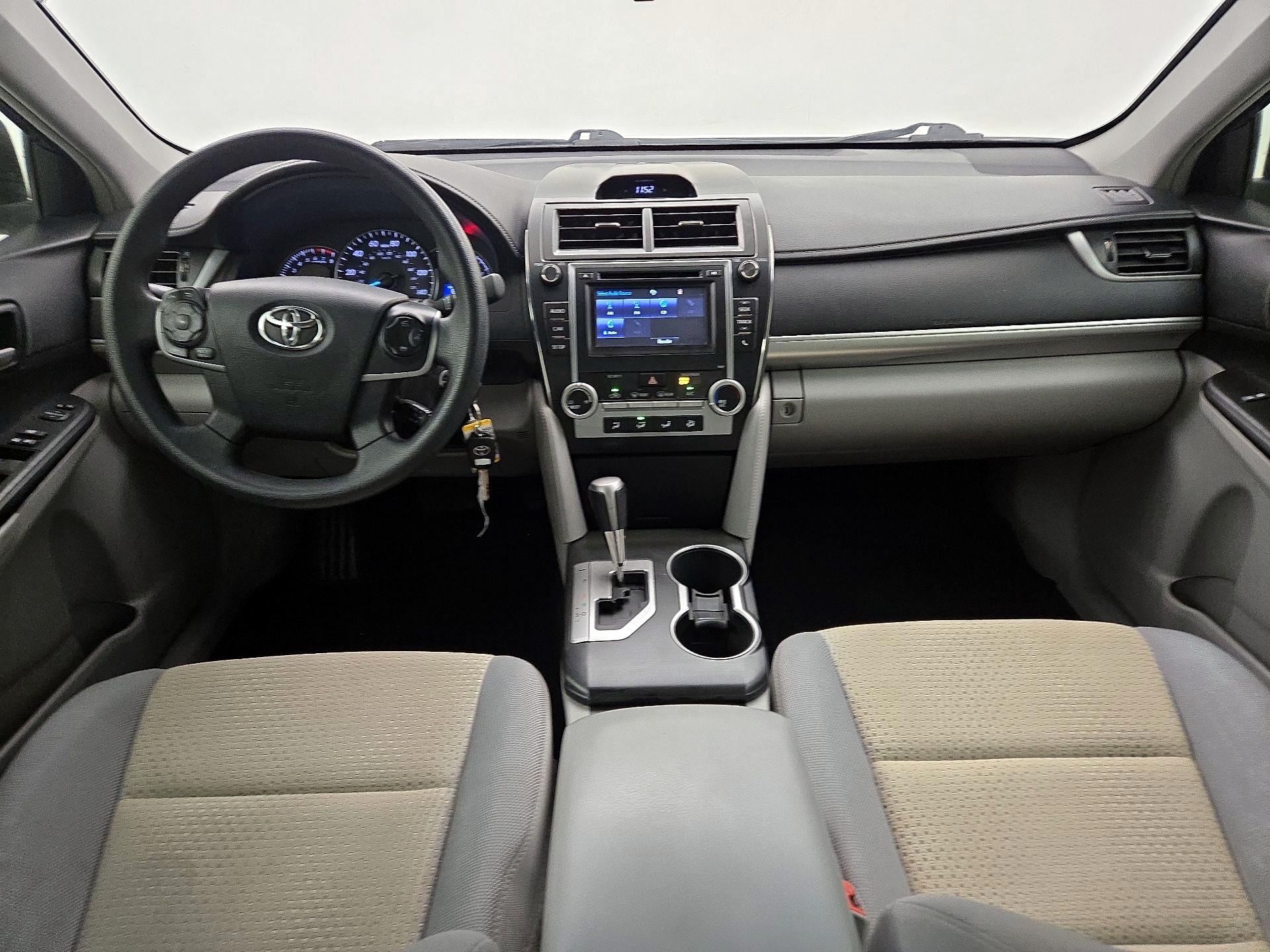 Thumbnail: 2014 Toyota Camry - 9