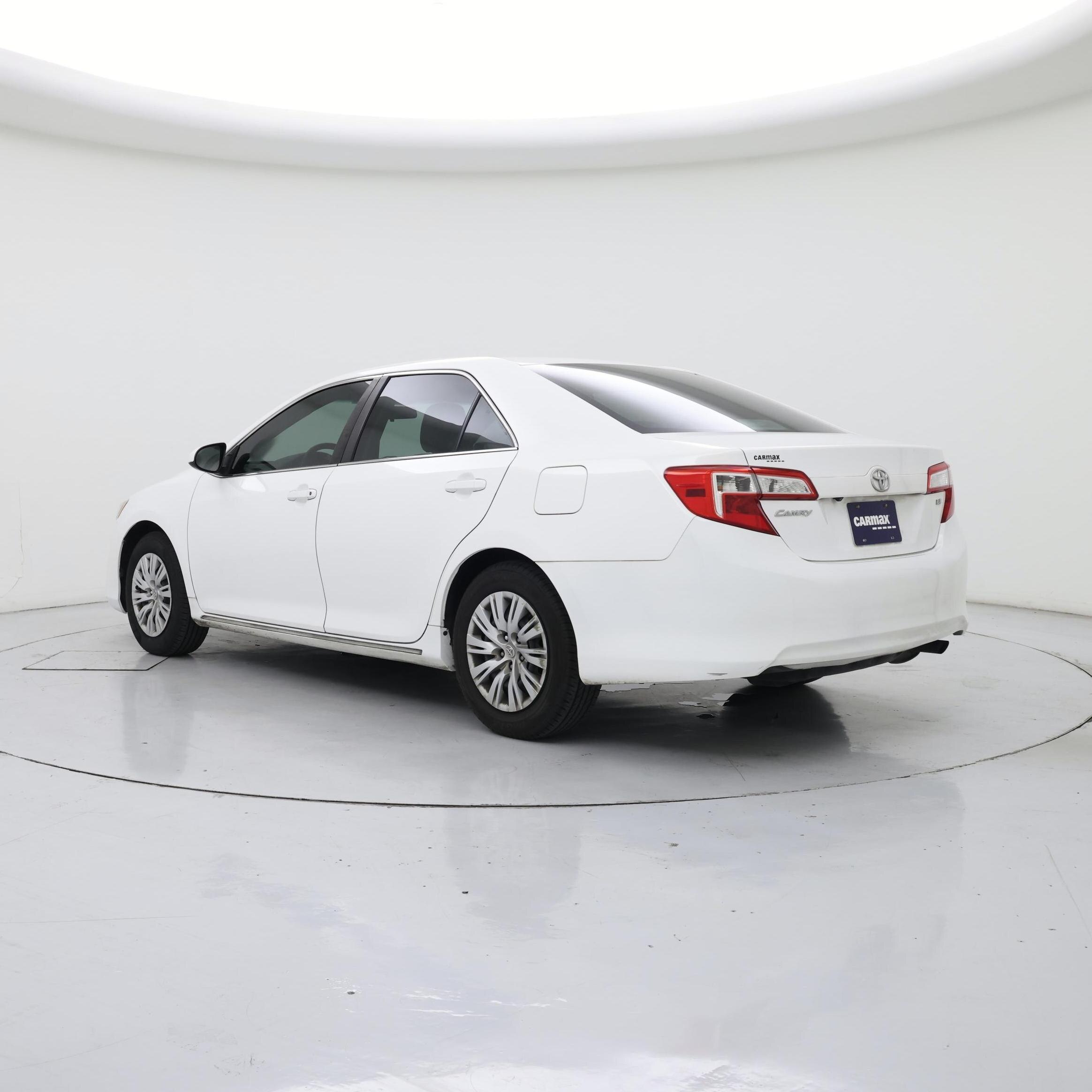 Thumbnail: 2014 Toyota Camry - 2