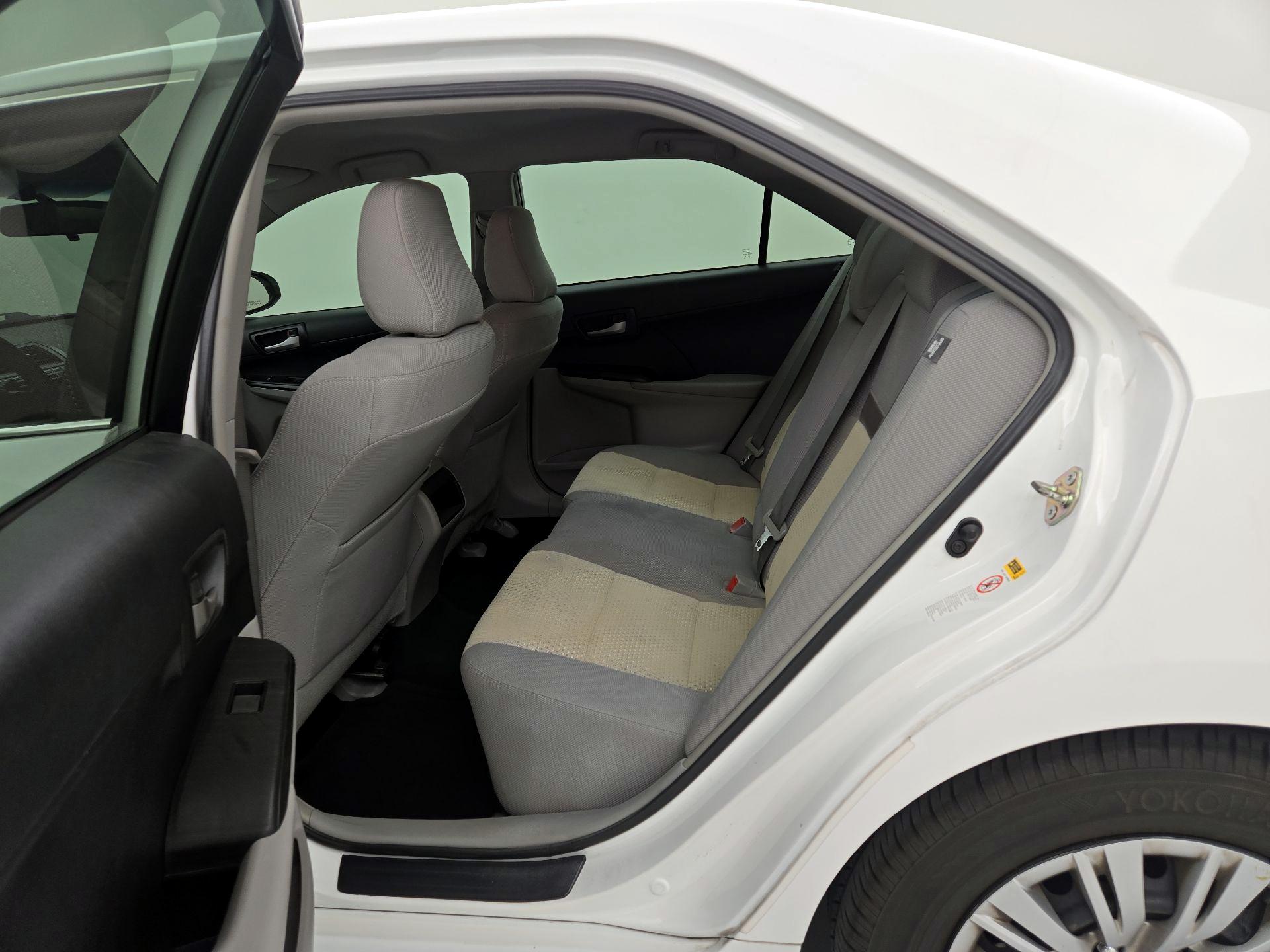 Thumbnail: 2014 Toyota Camry - 19