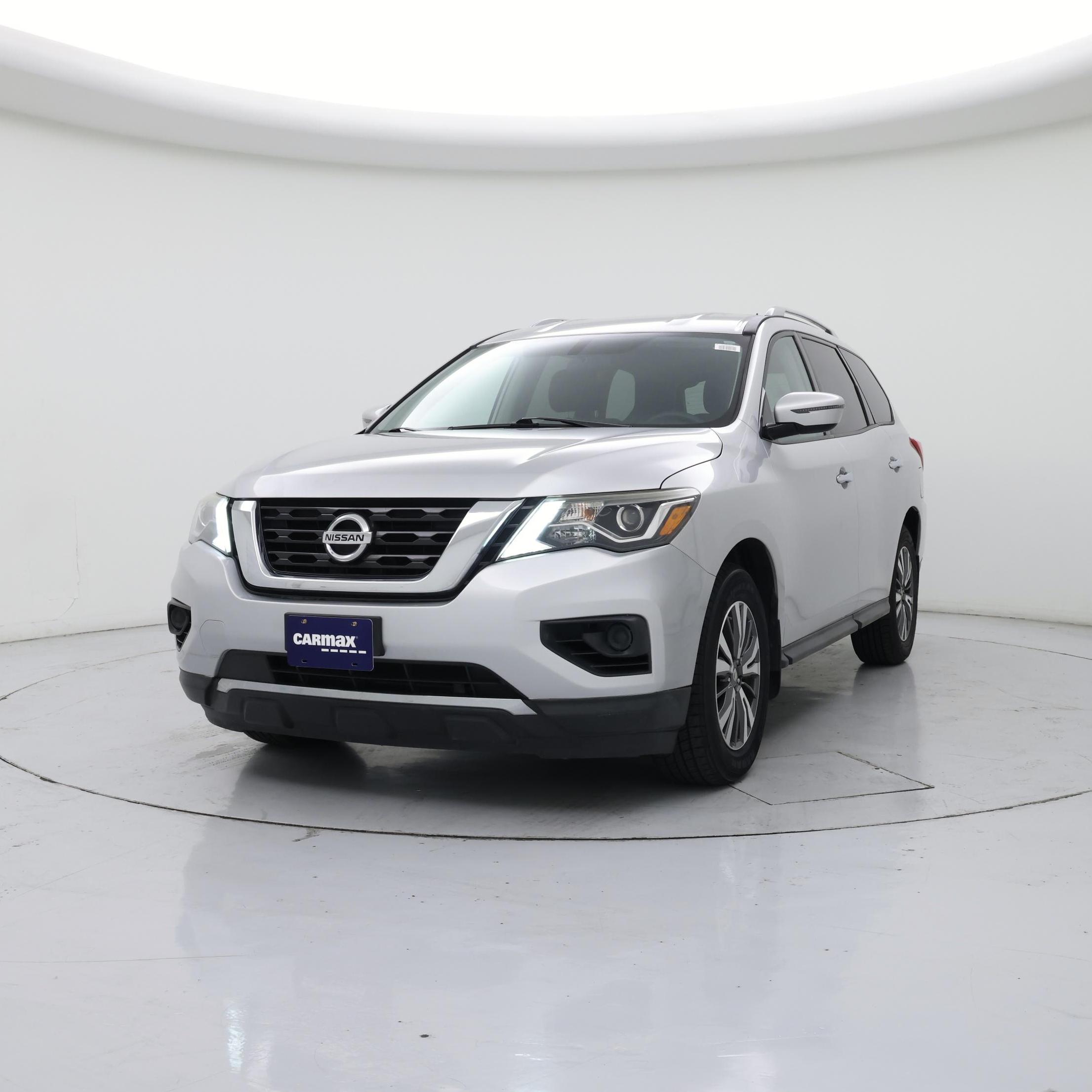 Thumbnail: 2017 Nissan Pathfinder - 4
