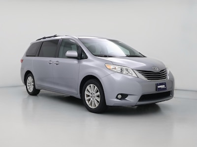 Silver 2015 Toyota Sienna XLE