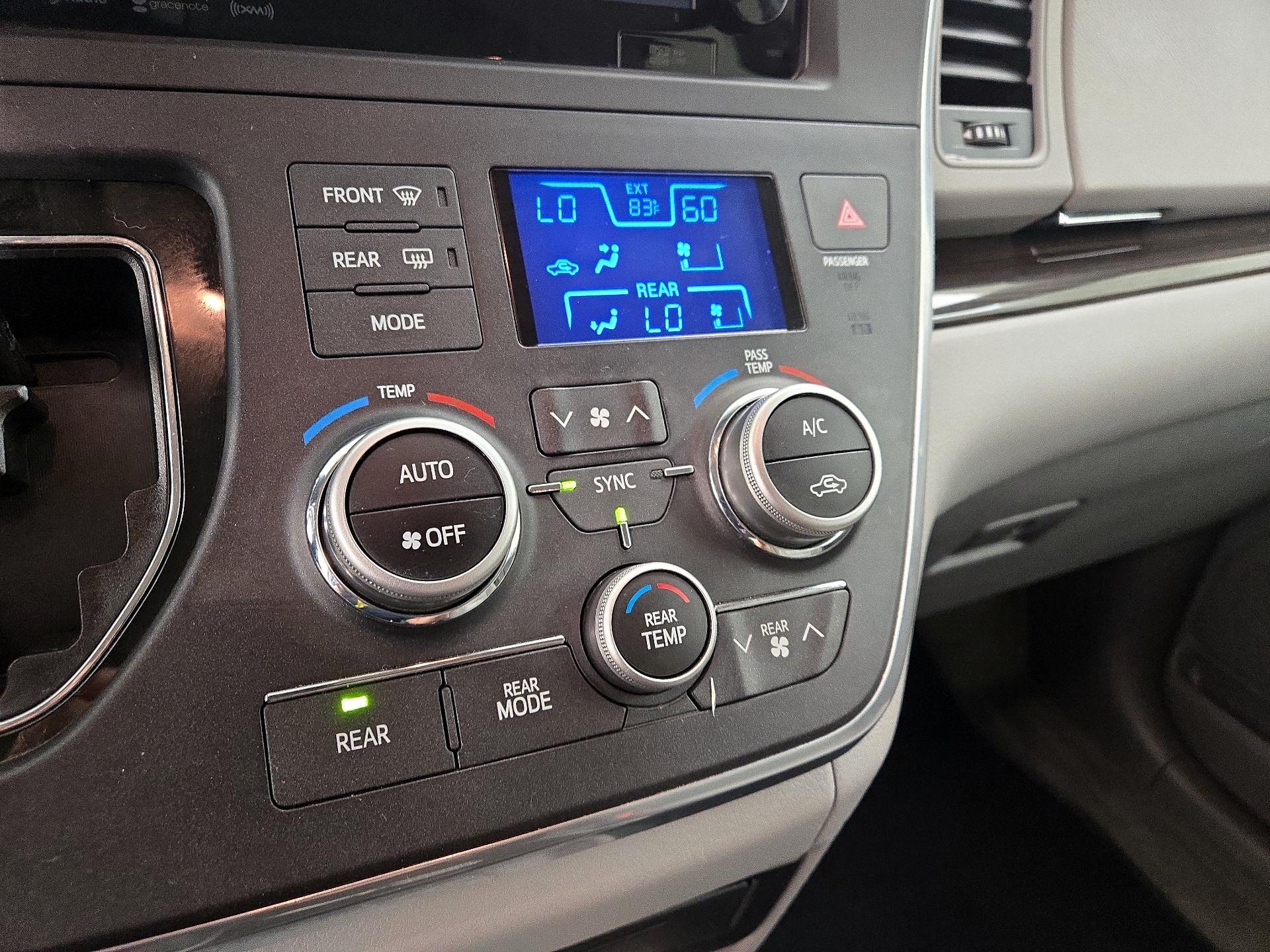 Thumbnail: 2015 Toyota Sienna - 16