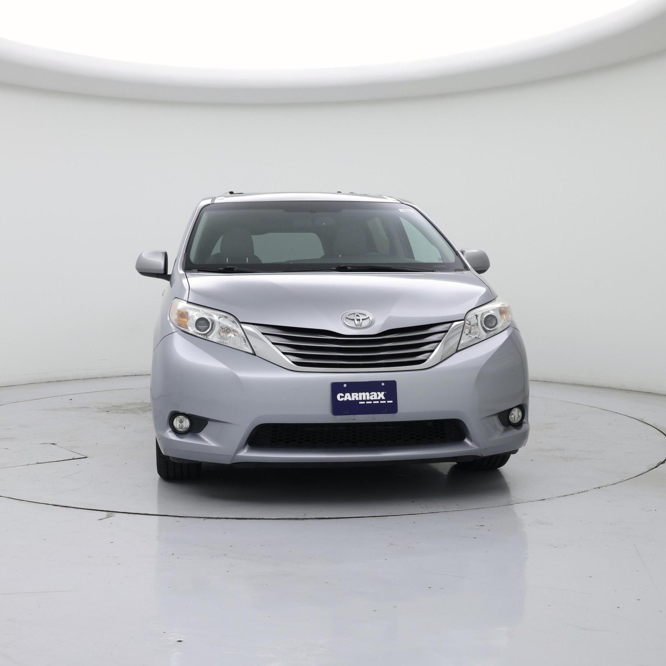 Thumbnail: 2015 Toyota Sienna - 5