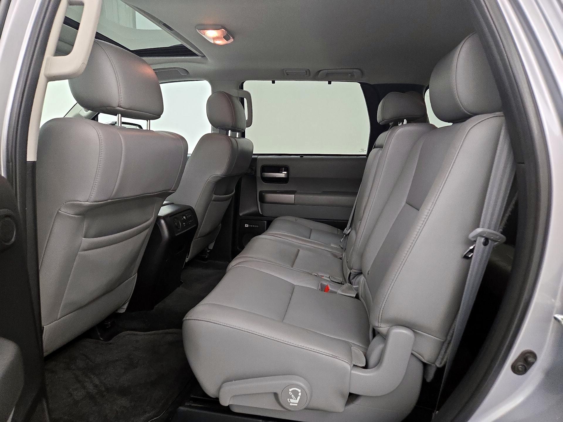 Thumbnail: 2015 Toyota Sequoia - 20