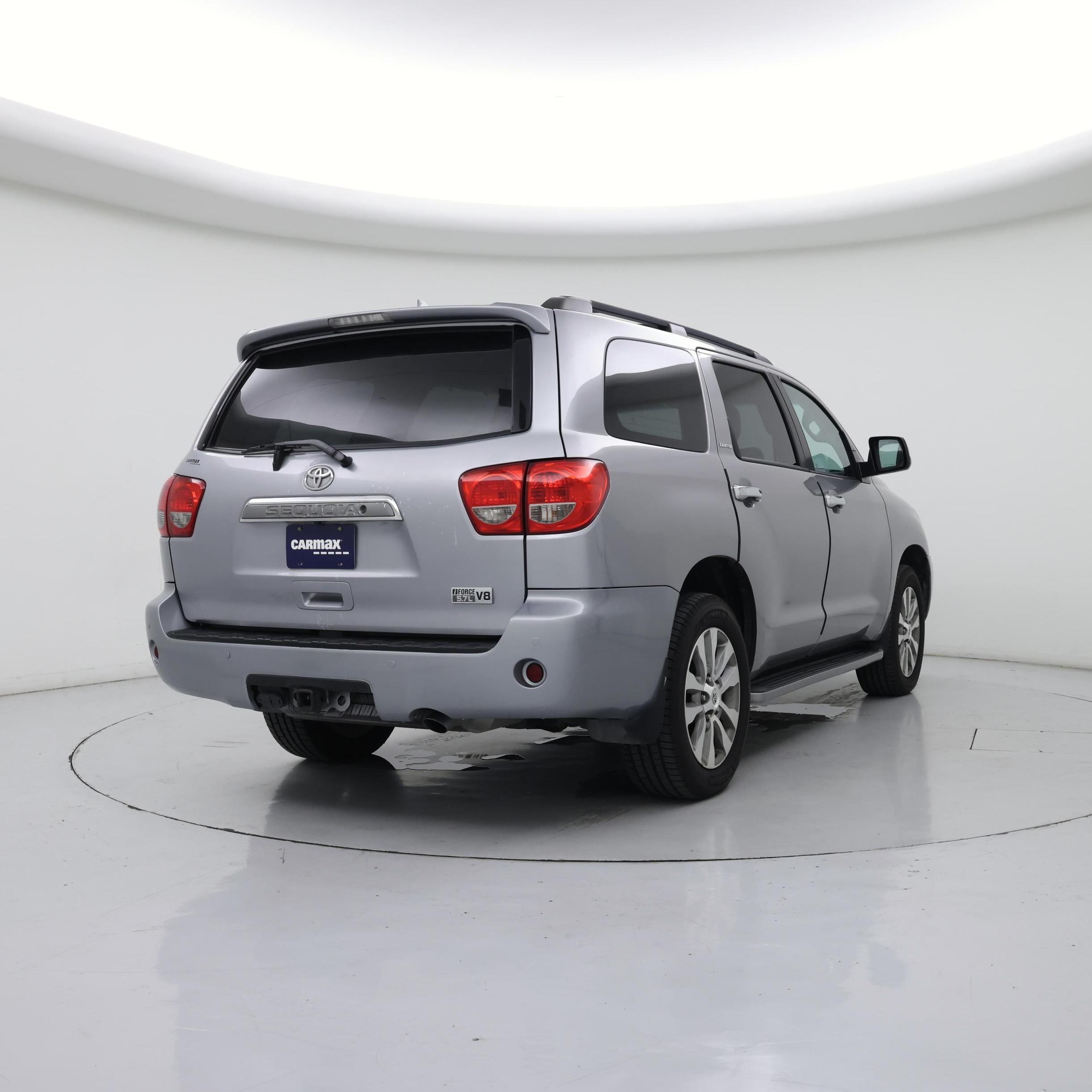 Thumbnail: 2015 Toyota Sequoia - 8
