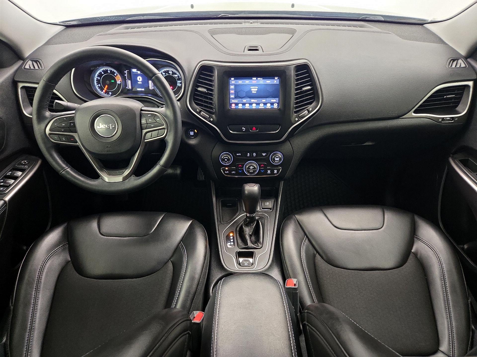 Thumbnail: 2019 Jeep Cherokee - 9