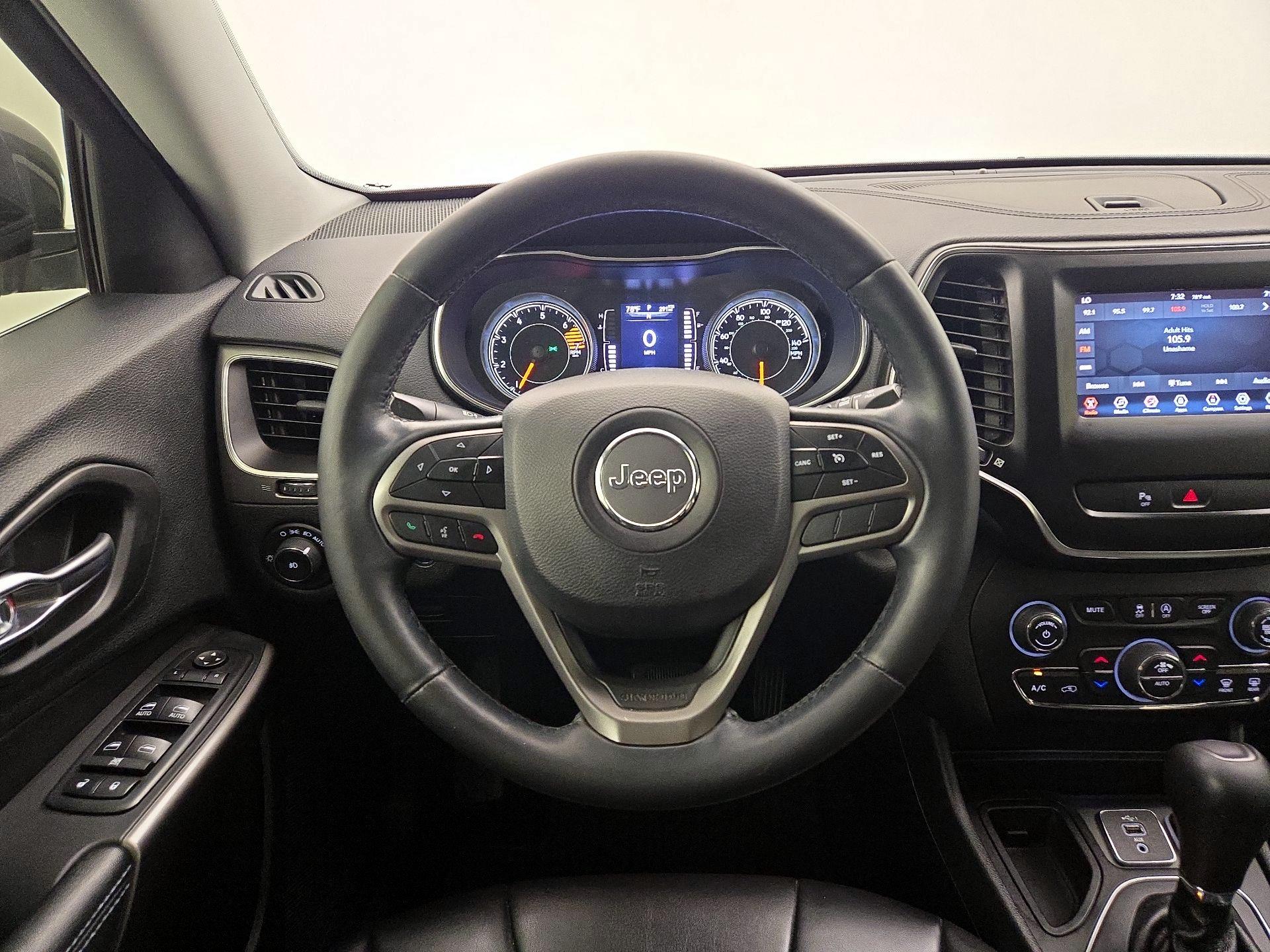 Thumbnail: 2019 Jeep Cherokee - 10