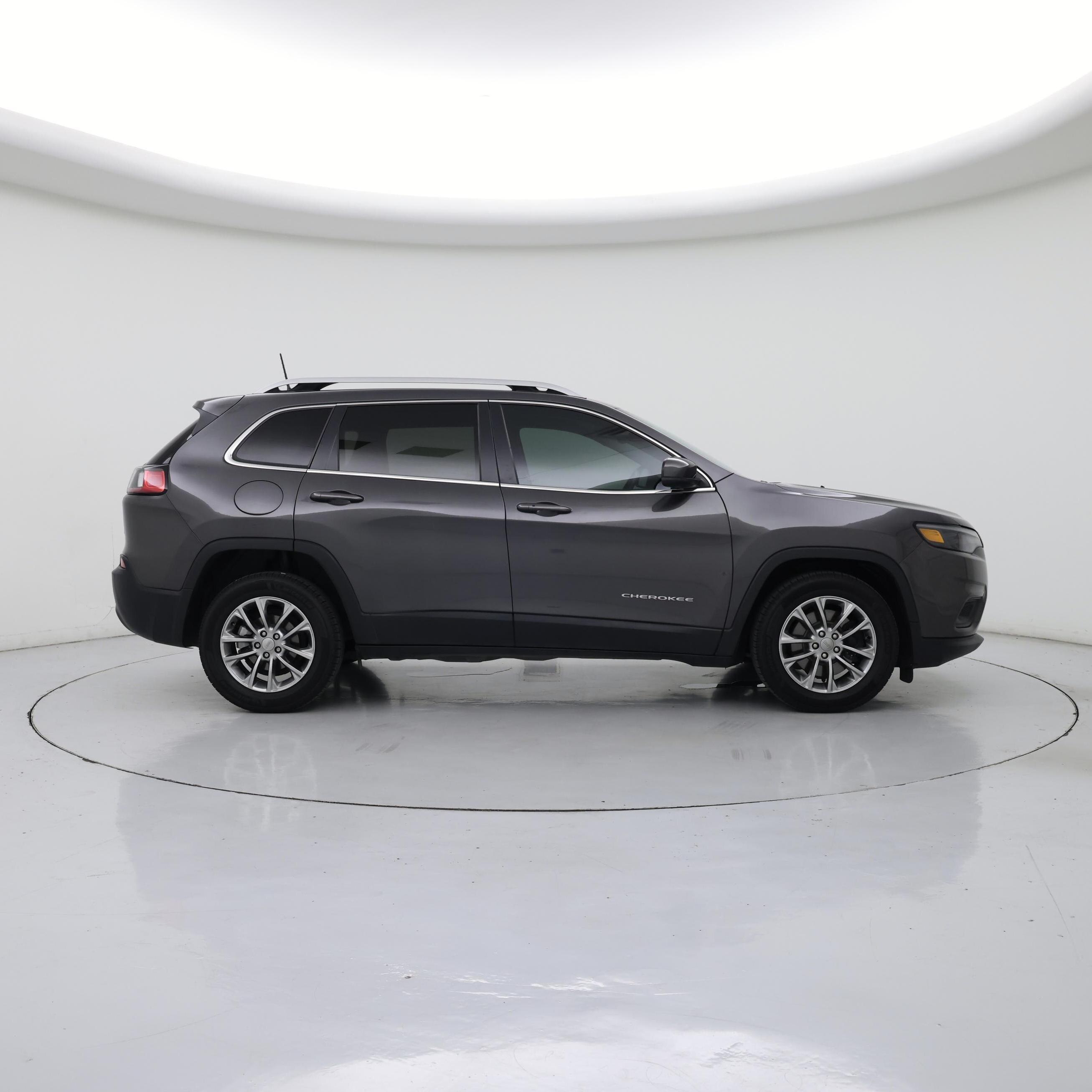 Thumbnail: 2019 Jeep Cherokee - 7
