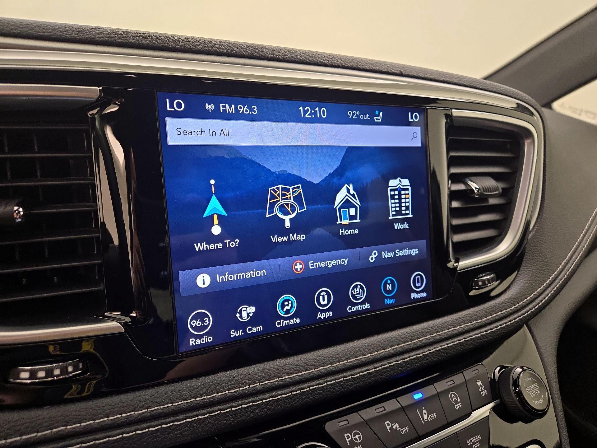 Thumbnail: 2019 Chrysler Pacifica - 14