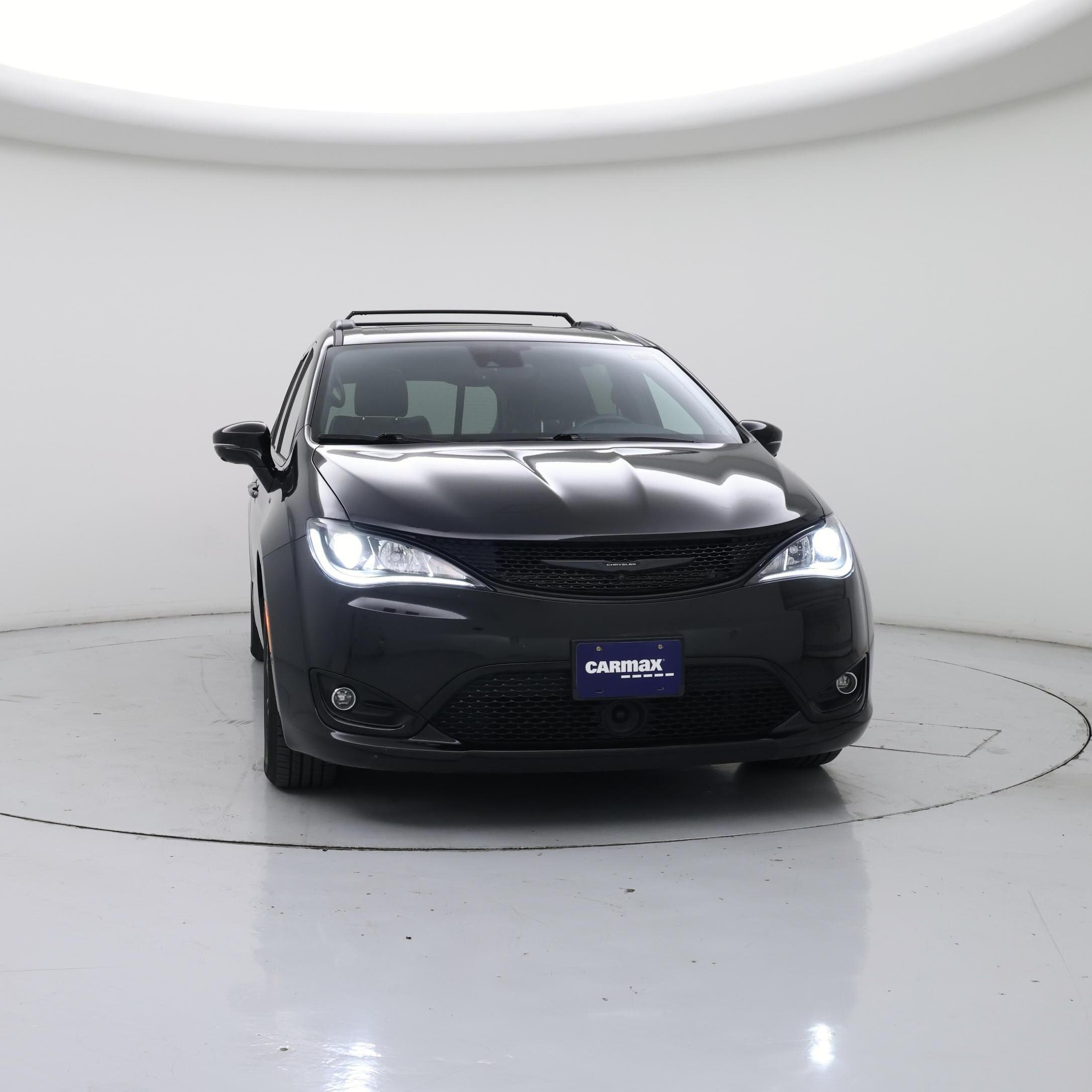 Thumbnail: 2019 Chrysler Pacifica - 5