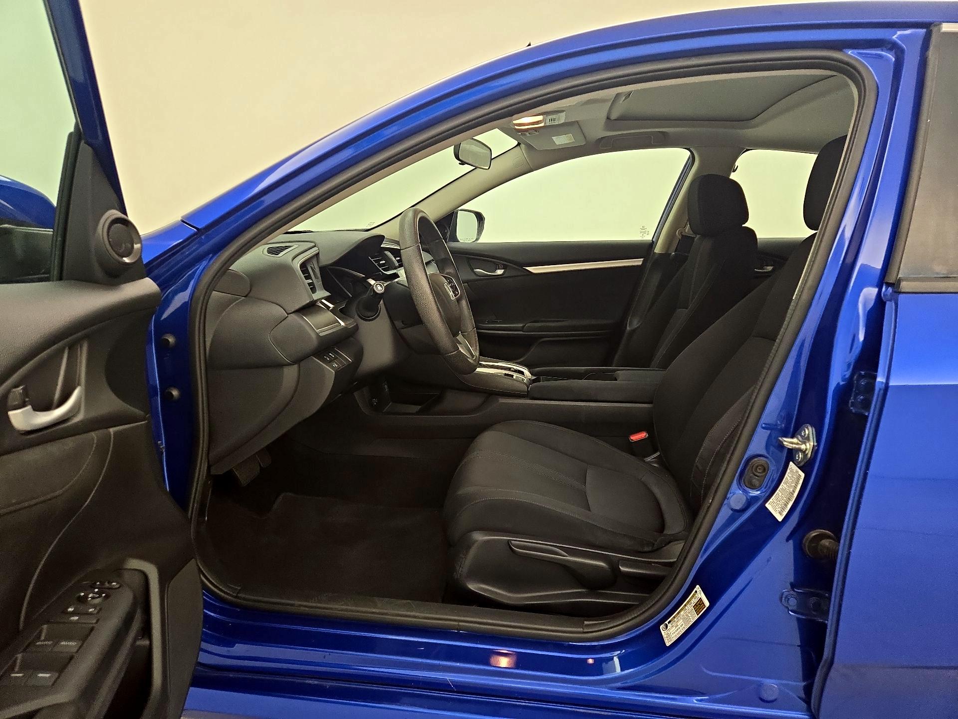 Thumbnail: 2016 Honda Civic - 11