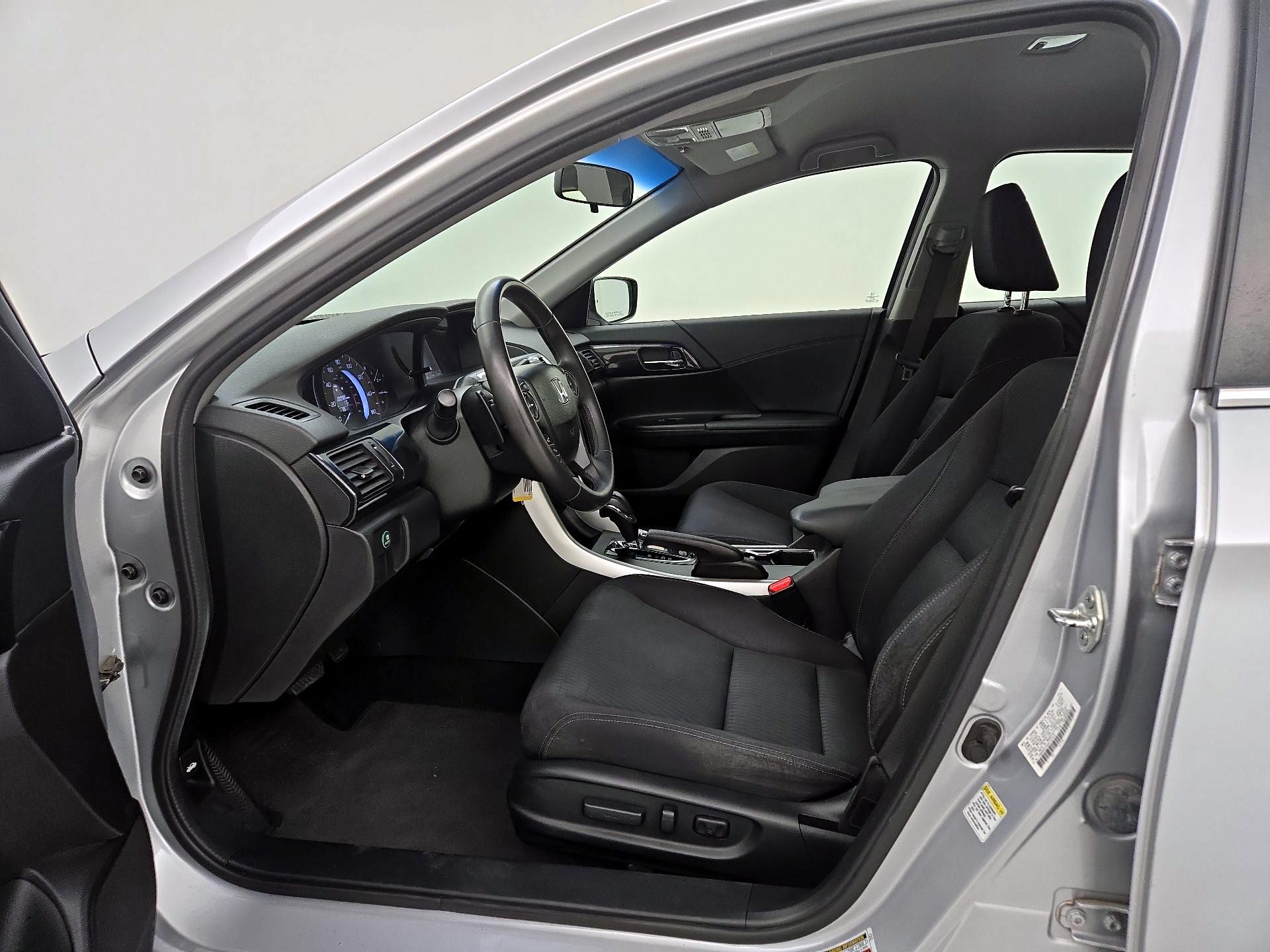 Thumbnail: 2013 Honda Accord - 11