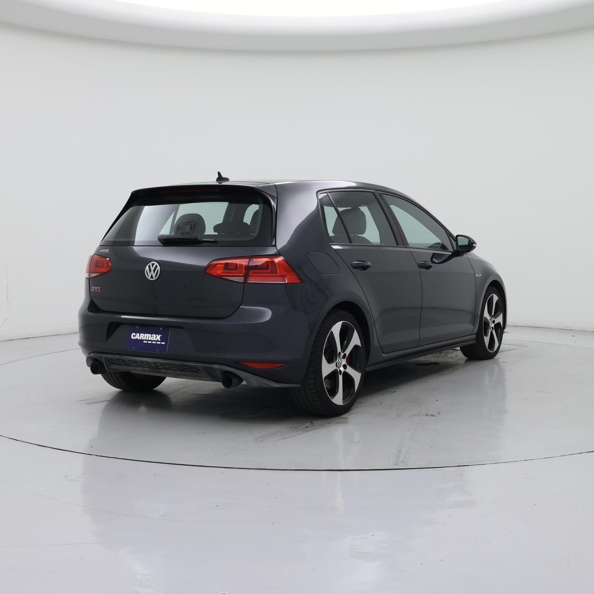 Thumbnail: 2015 Volkswagen Golf - 8