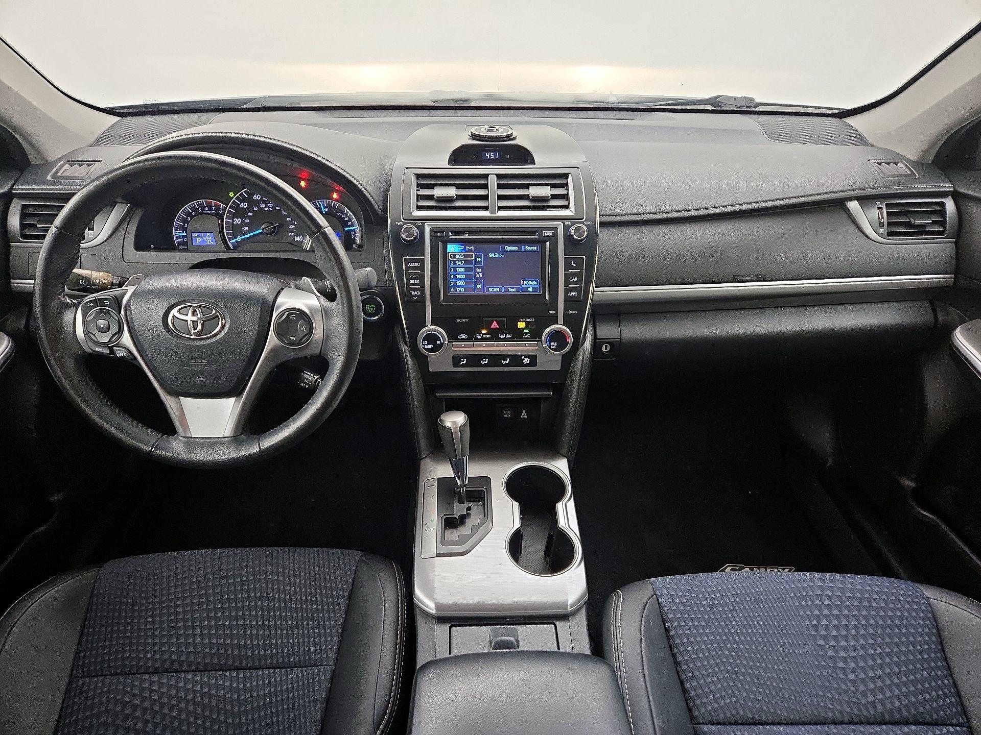 Thumbnail: 2013 Toyota Camry - 9