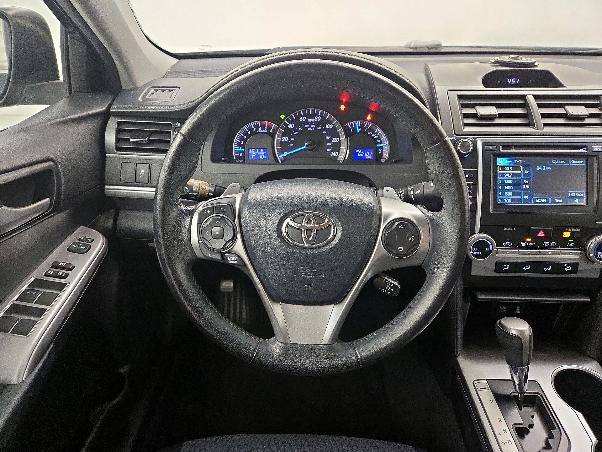 Thumbnail: 2013 Toyota Camry - 10