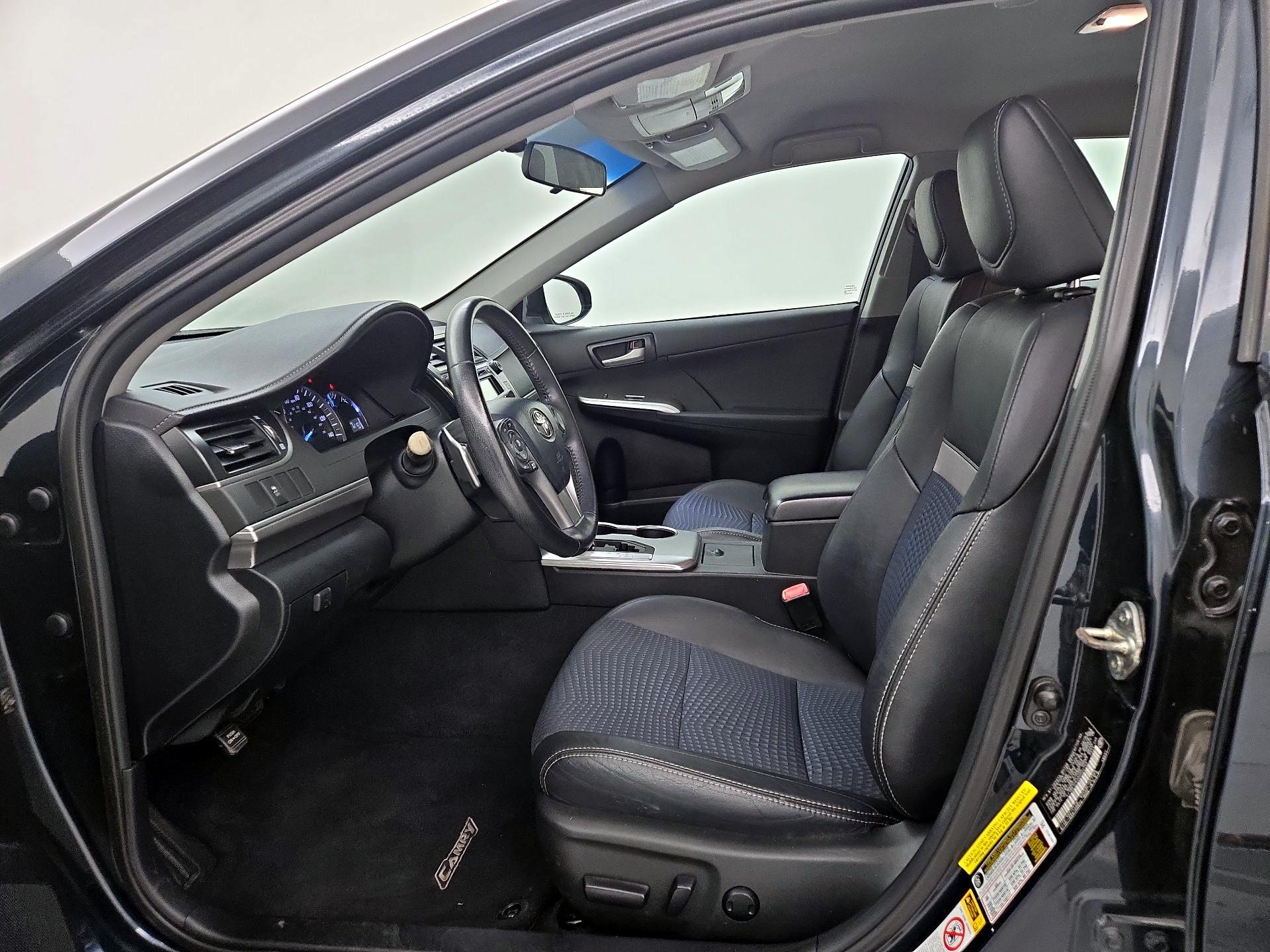 Thumbnail: 2013 Toyota Camry - 11