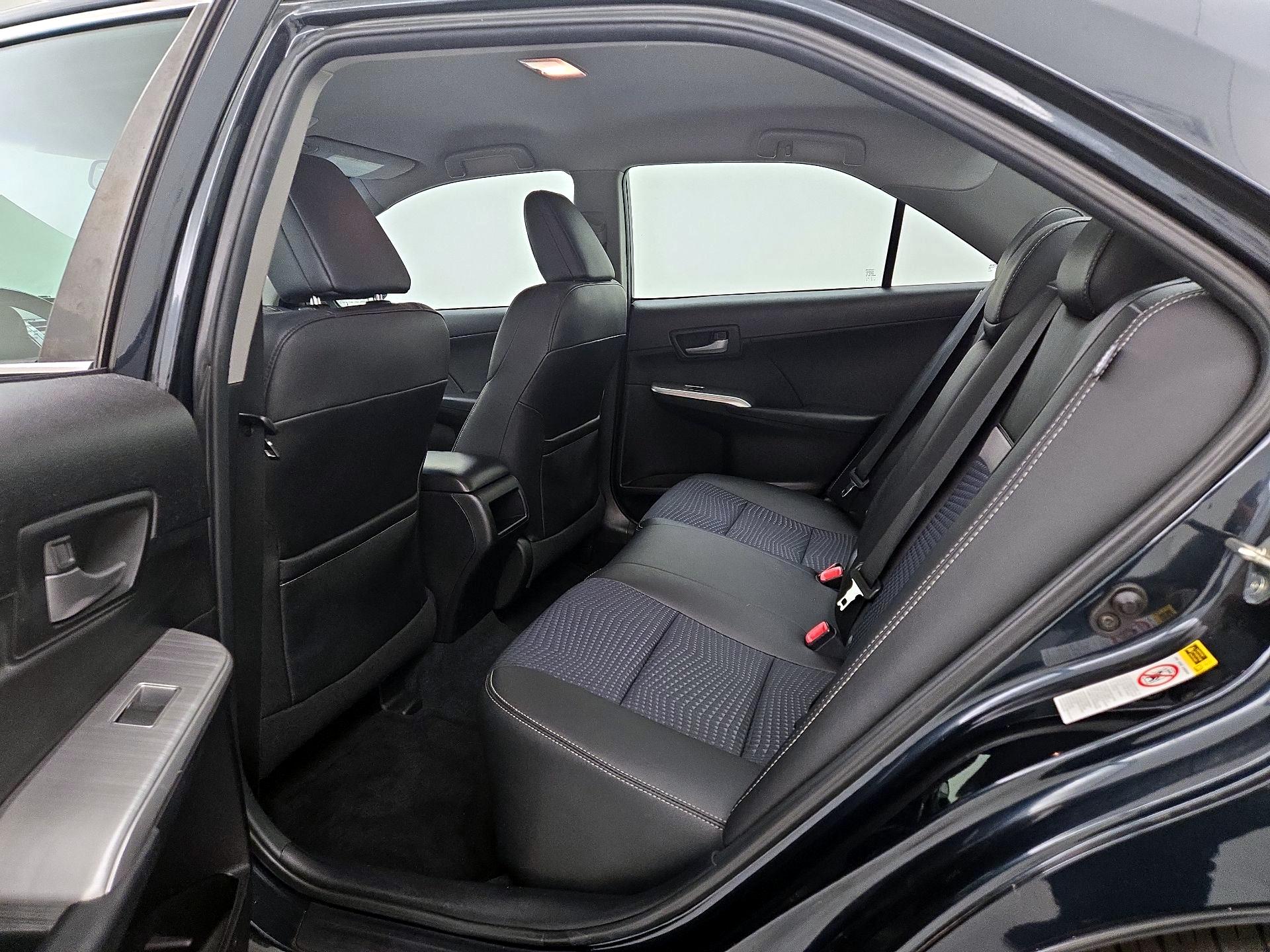 Thumbnail: 2013 Toyota Camry - 18