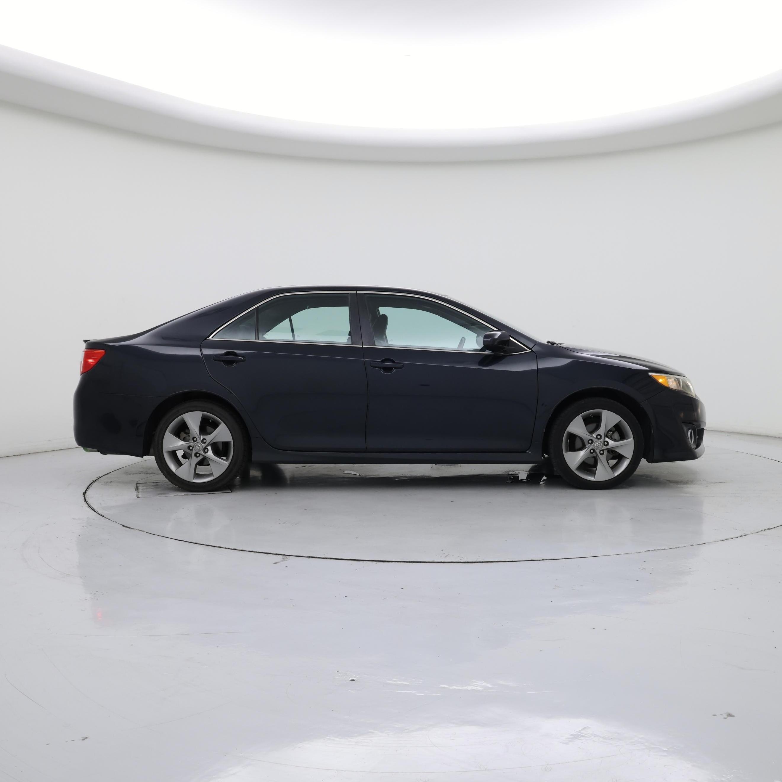 Thumbnail: 2013 Toyota Camry - 7