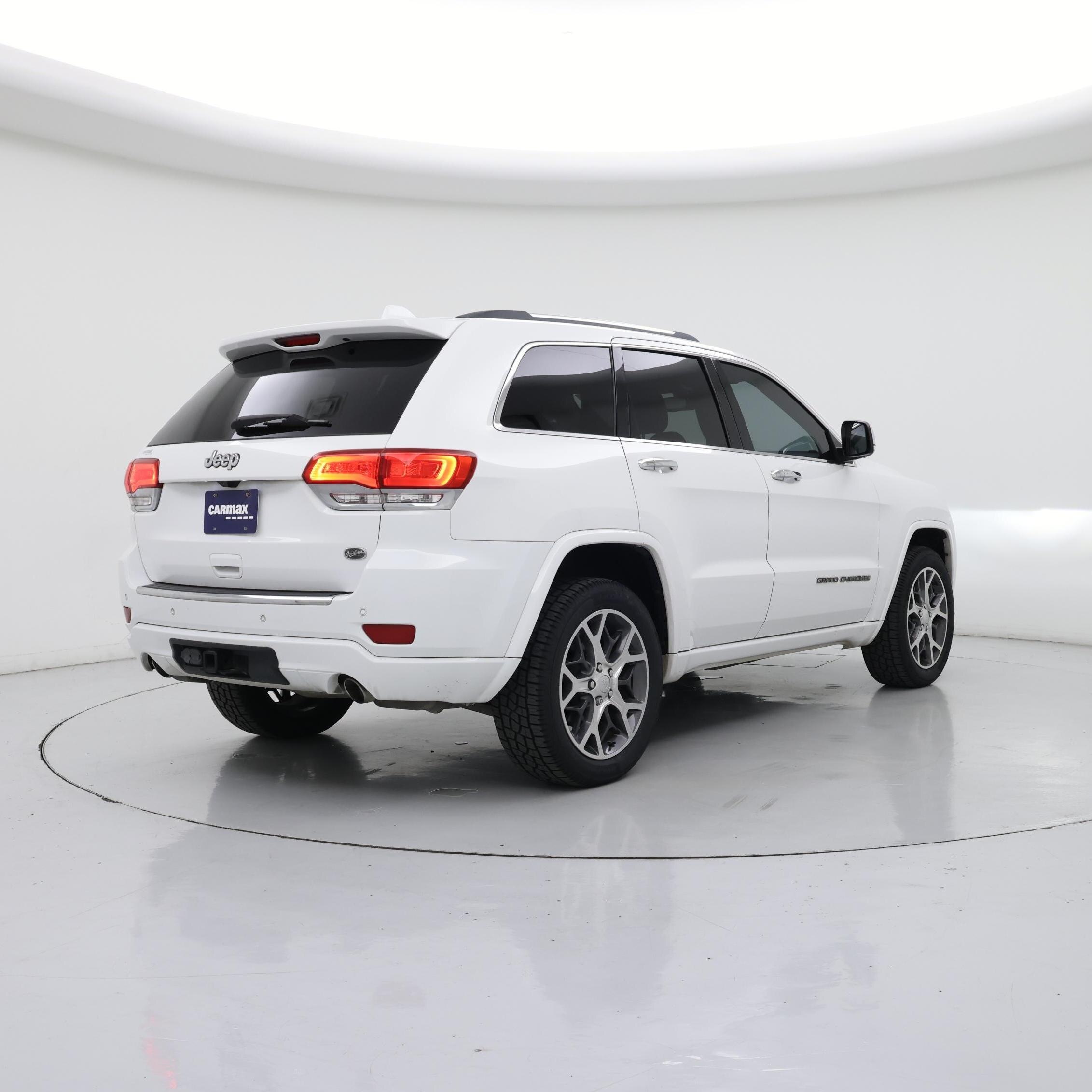 Thumbnail: 2019 Jeep Grand Cherokee - 8