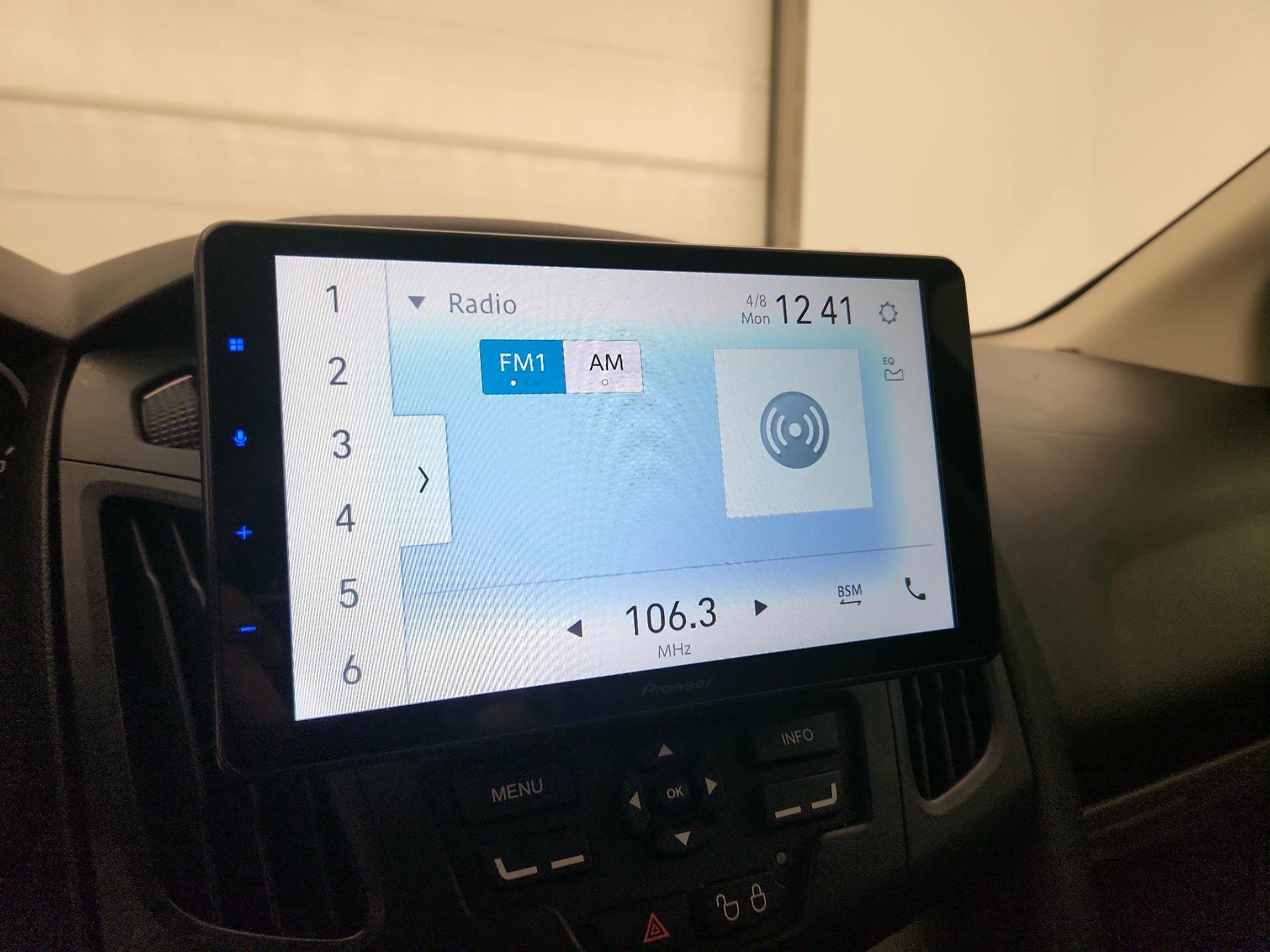 Thumbnail: 2014 Ford Focus - 14