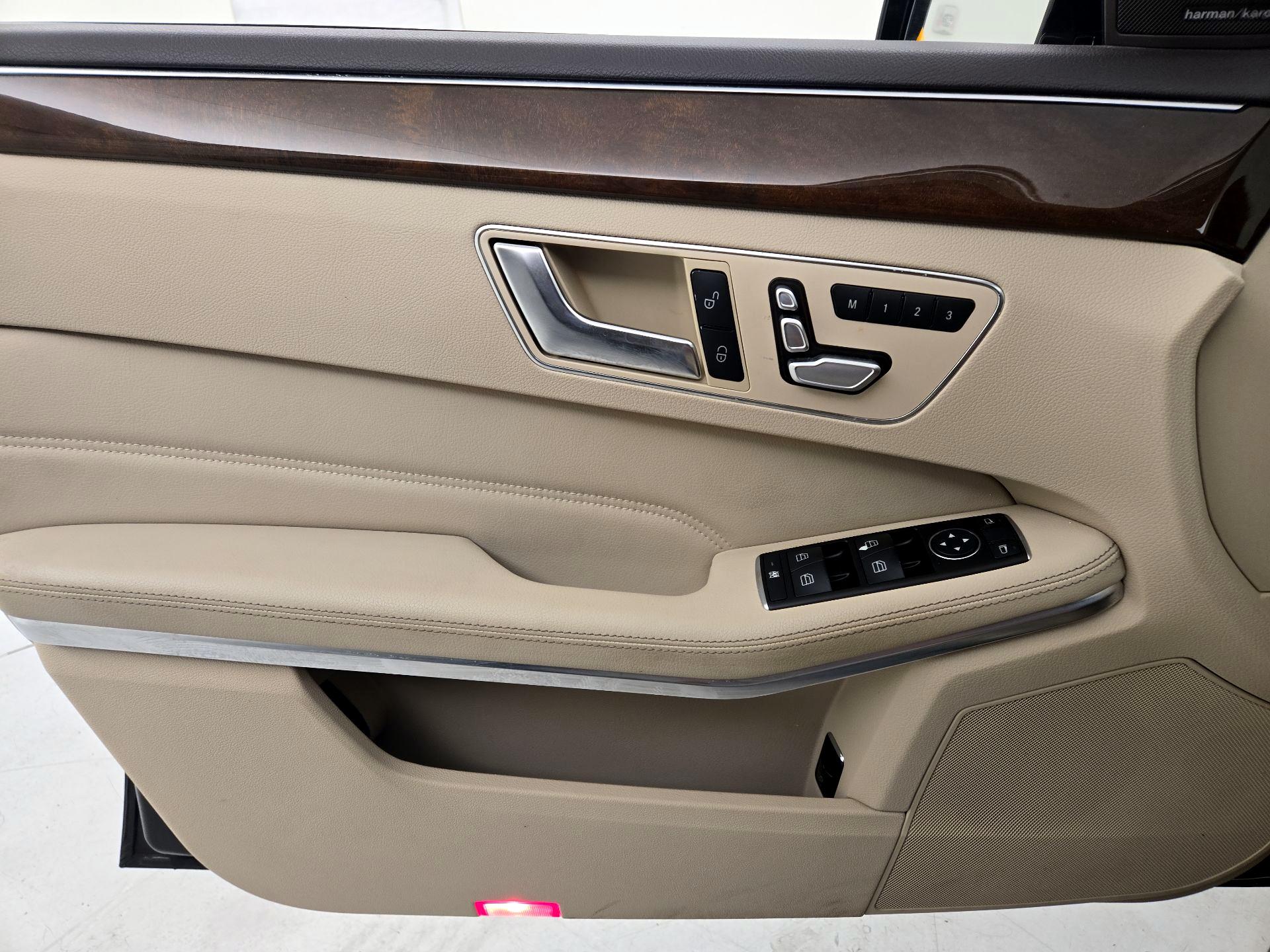 Thumbnail: 2014 Mercedes-Benz E-Class - 12