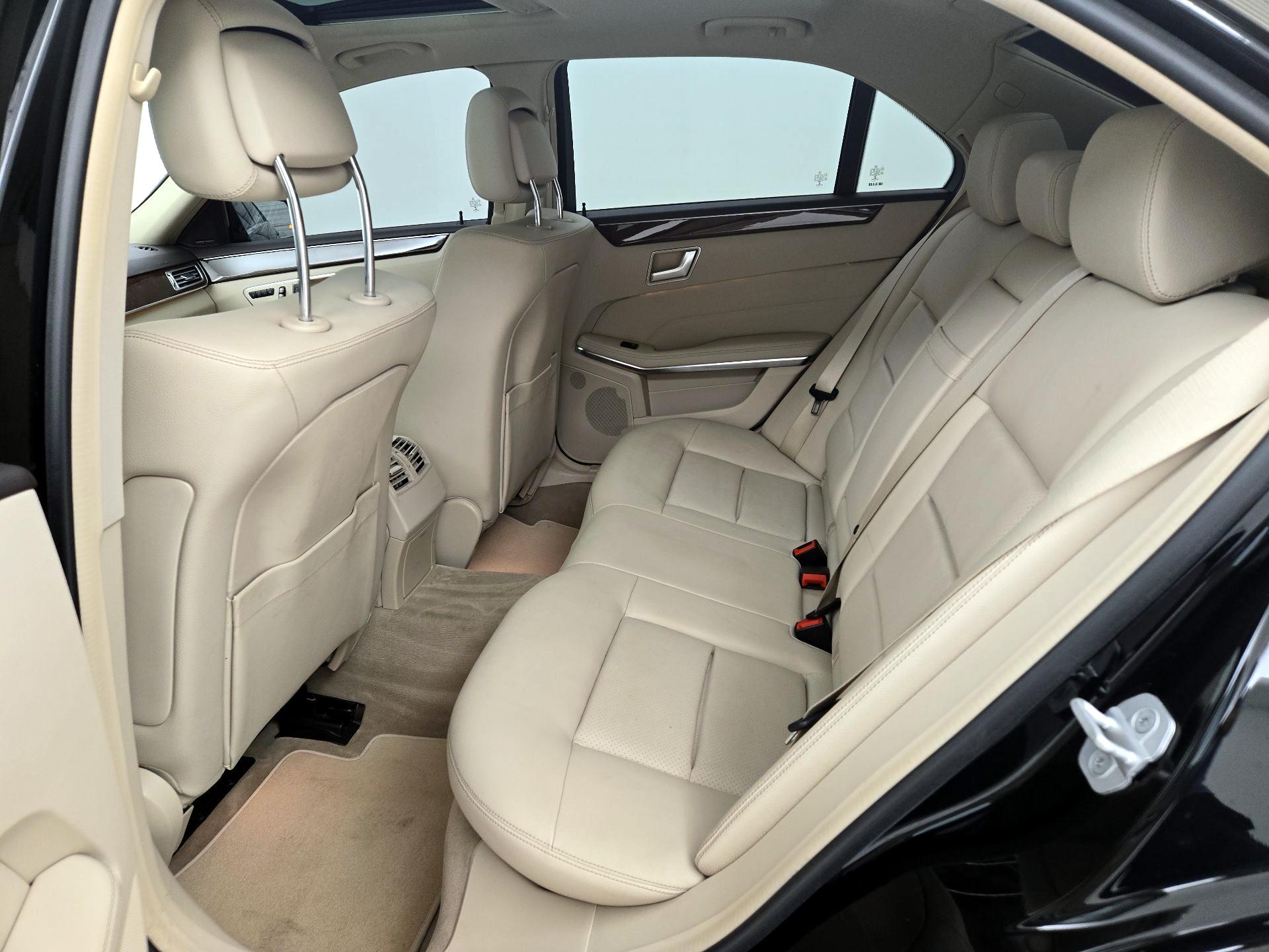 Thumbnail: 2014 Mercedes-Benz E-Class - 20