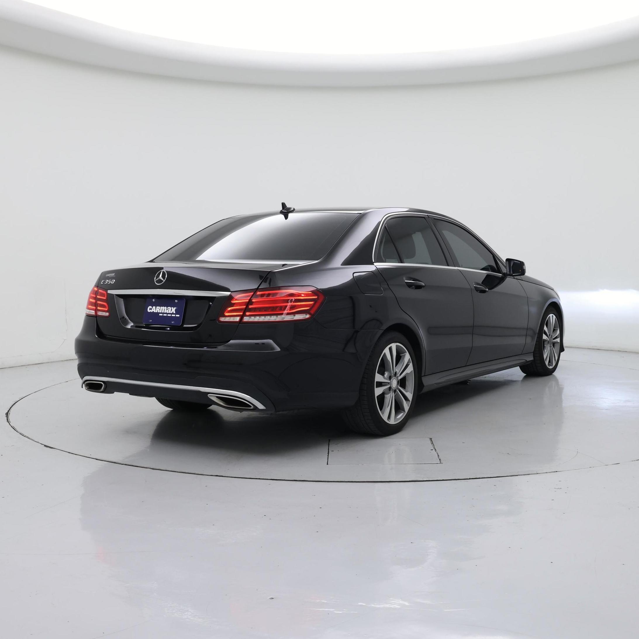 Thumbnail: 2014 Mercedes-Benz E-Class - 8