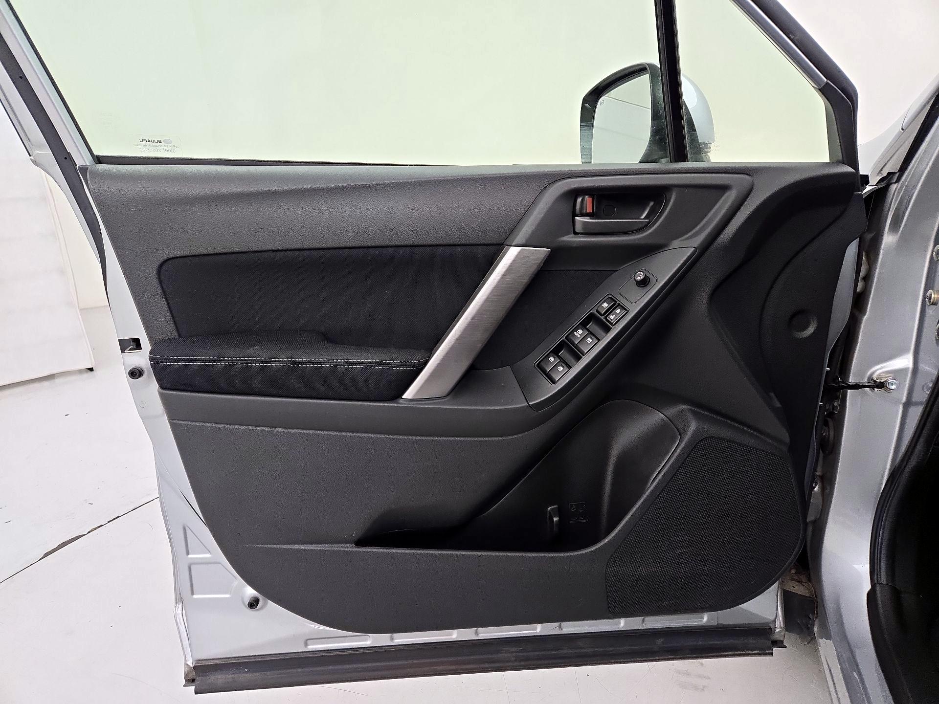 Thumbnail: 2015 Subaru Forester - 12