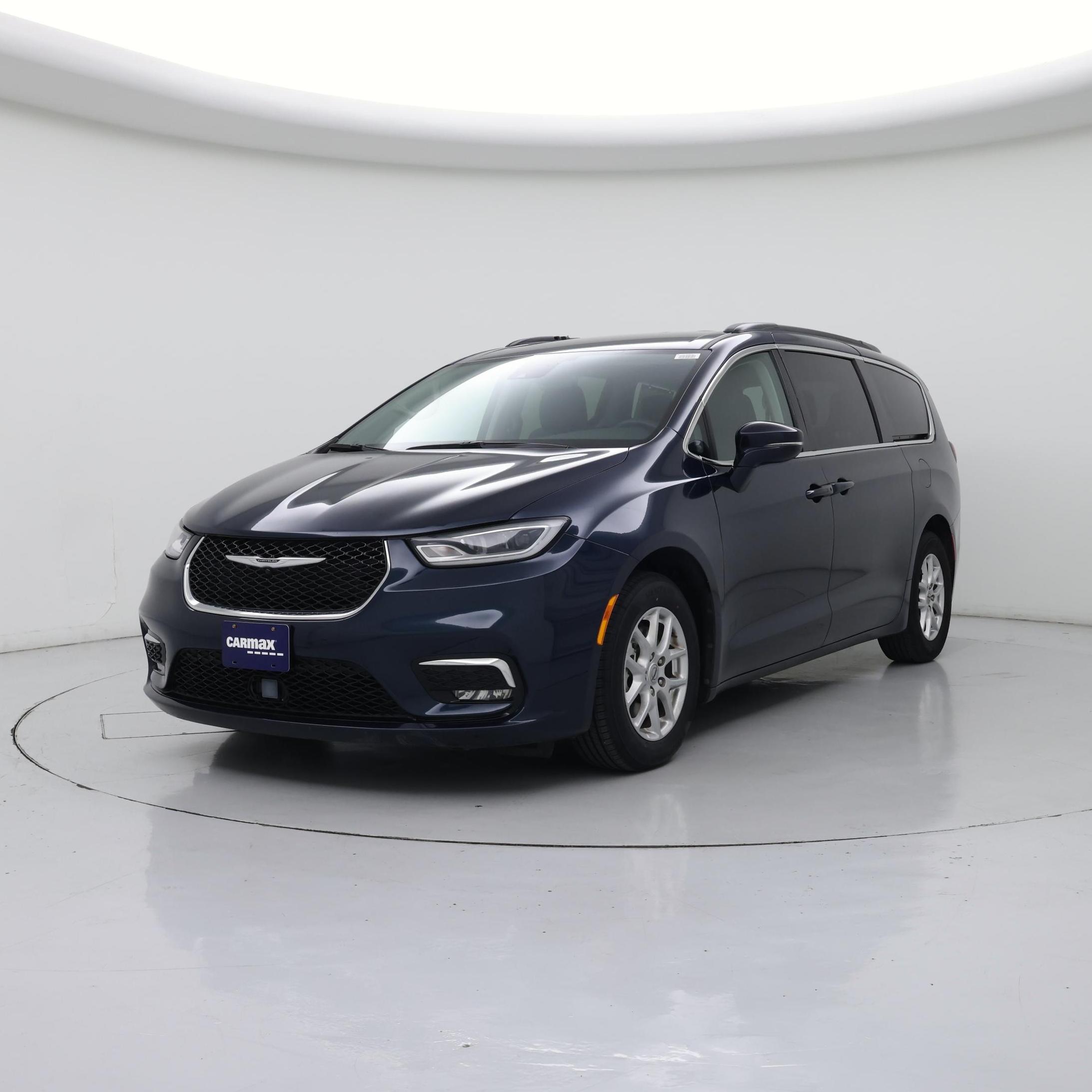 Thumbnail: 2022 Chrysler Pacifica - 4