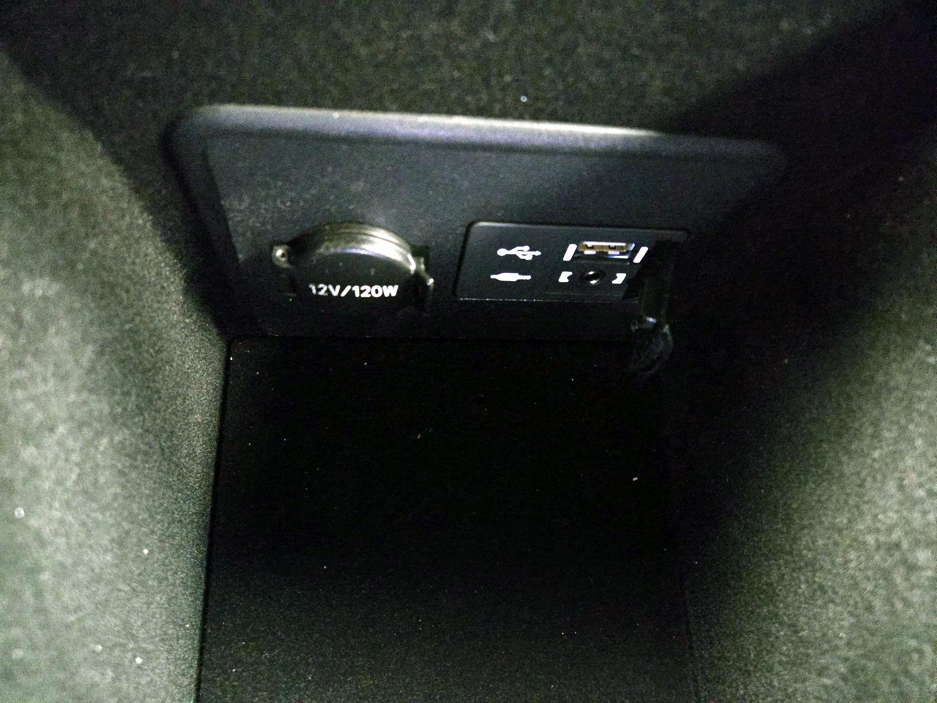 Thumbnail: 2014 Lexus LS - 19