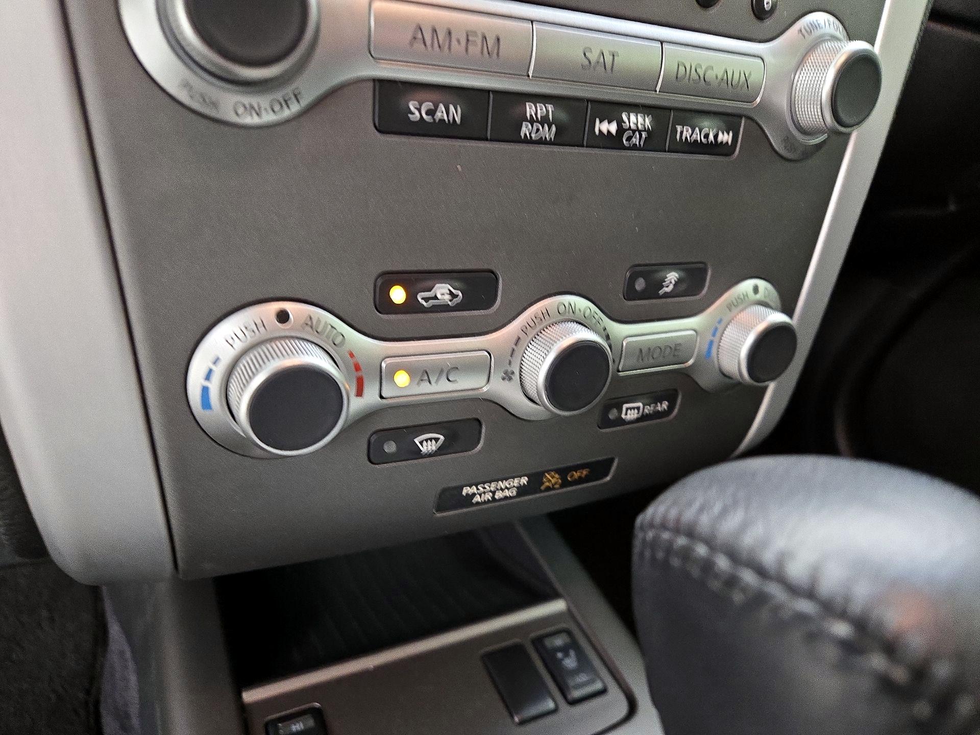 Thumbnail: 2014 Nissan Murano - 17